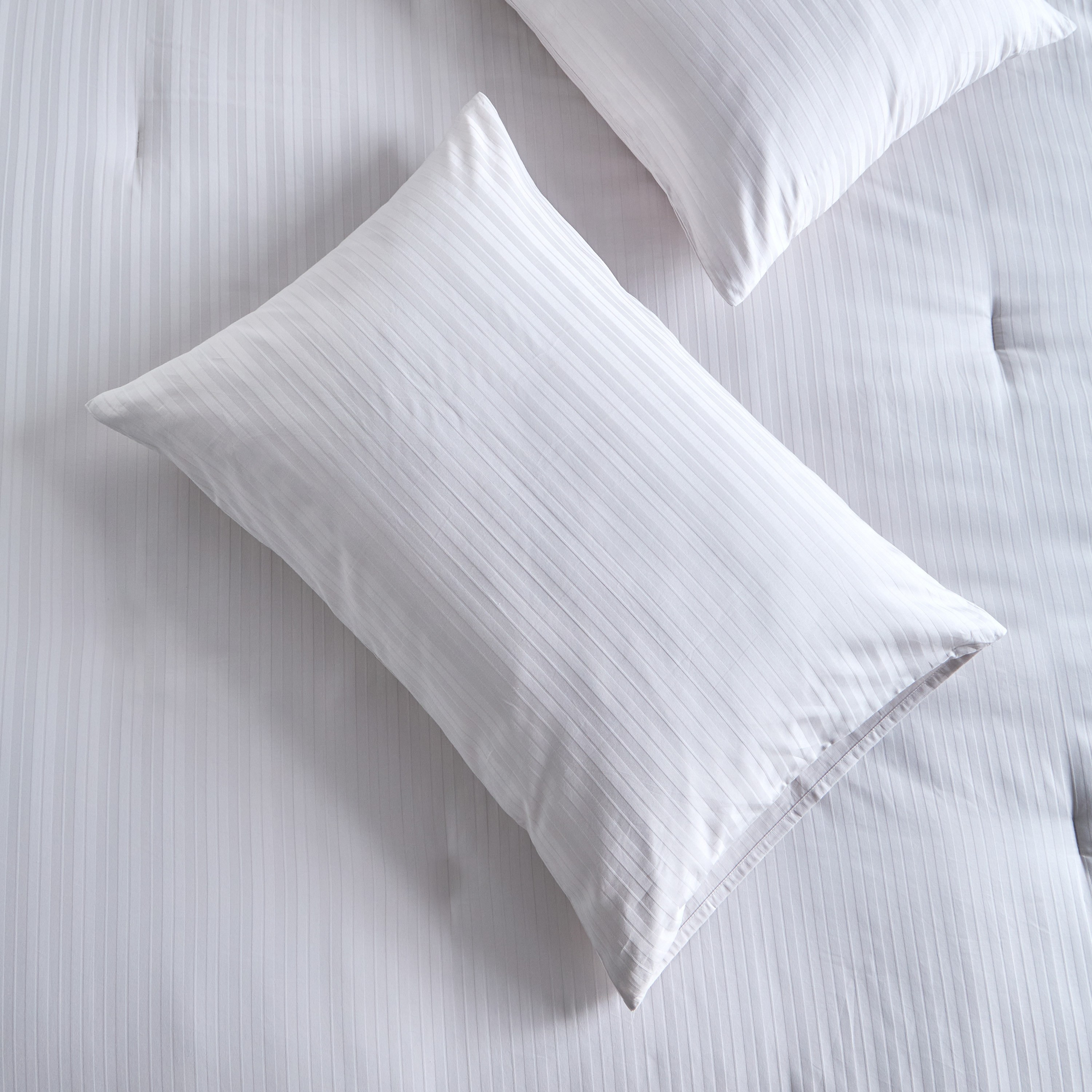 Elara Cotton Sateen 300 Thread Count 3-Piece Full Comforter Set - 160x240 cm-household-bedding-comfortersandbedspreads-comforters-image-4