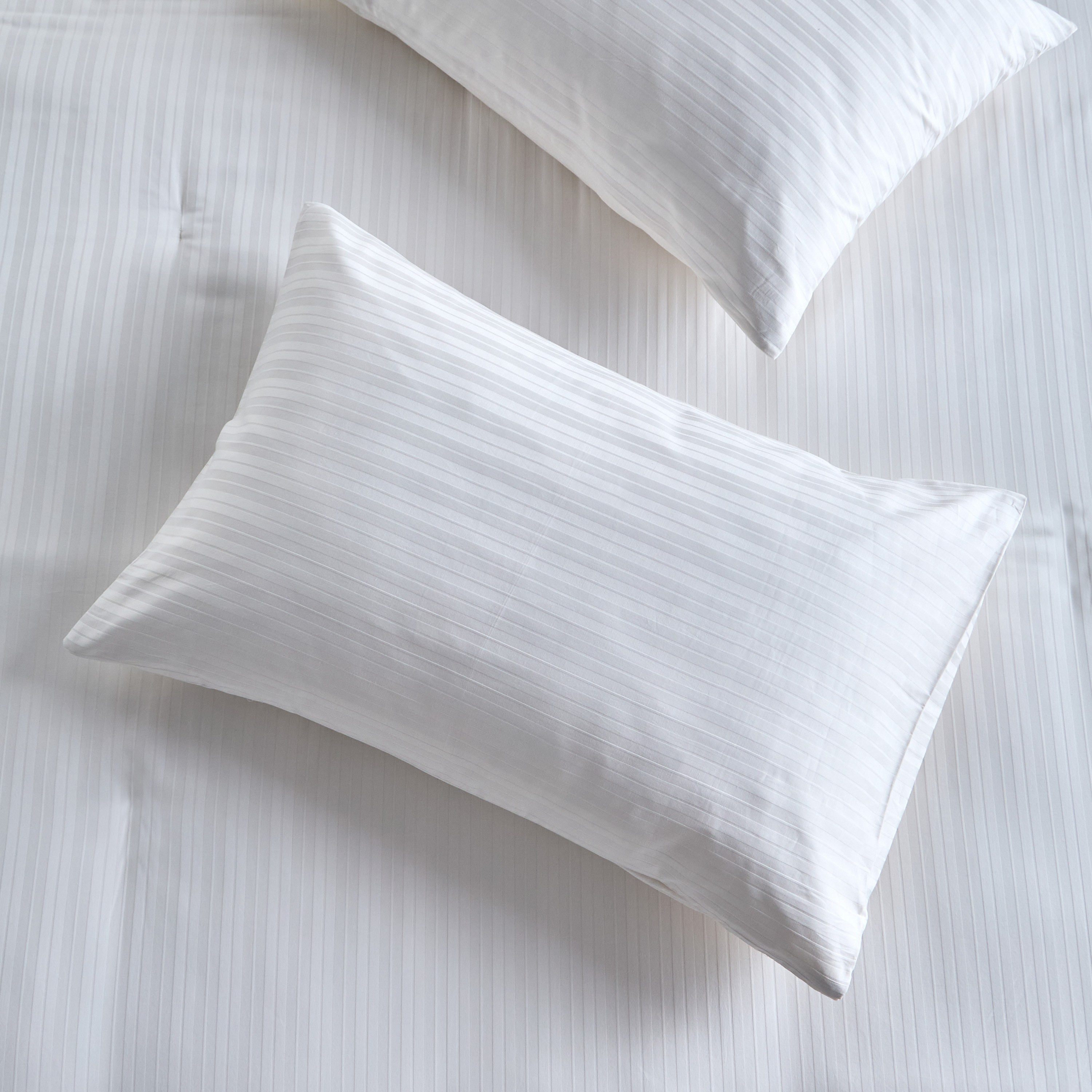 Elara Cotton Sateen 300 Thread Count 3-Piece Full Comforter Set - 160x240 cm-household-bedding-comfortersandbedspreads-comforters-image-4