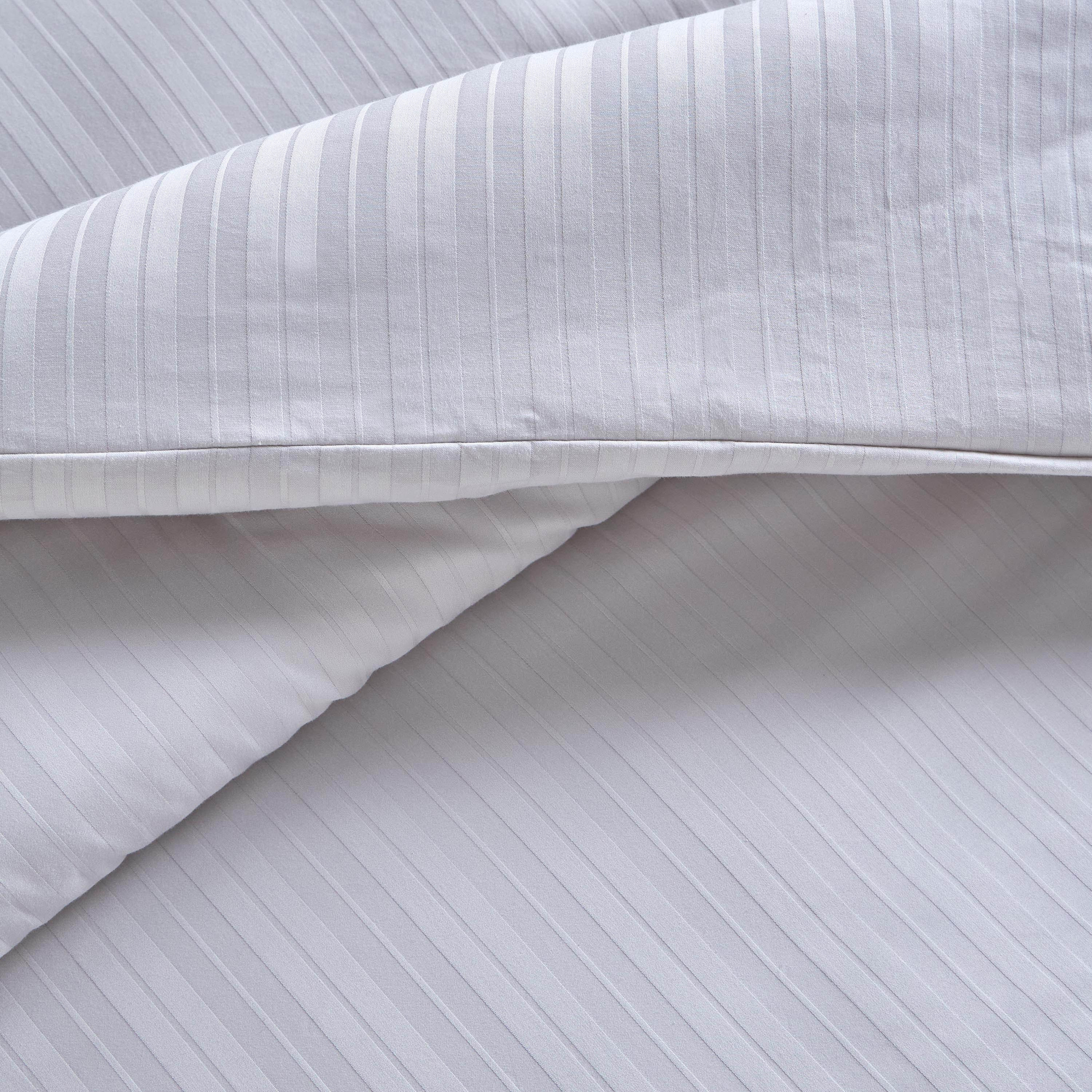 Elara Cotton Sateen 300 Thread Count 3-Piece Queen Comforter Set - 200x240 cm-household-bedding-comfortersandbedspreads-comforters-image-3