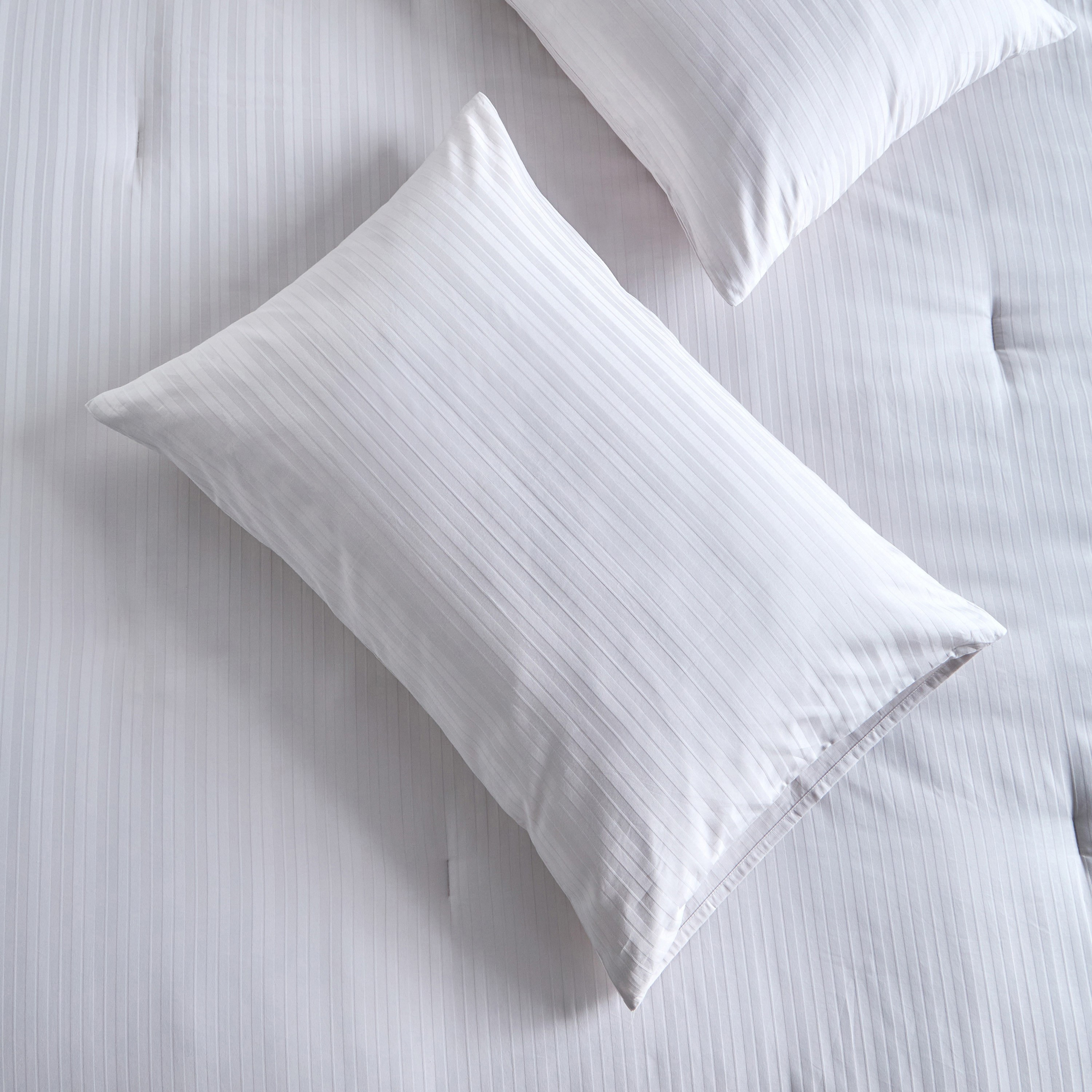 Elara Cotton Sateen 300 Thread Count 3-Piece Queen Comforter Set - 200x240 cm-household-bedding-comfortersandbedspreads-comforters-image-4