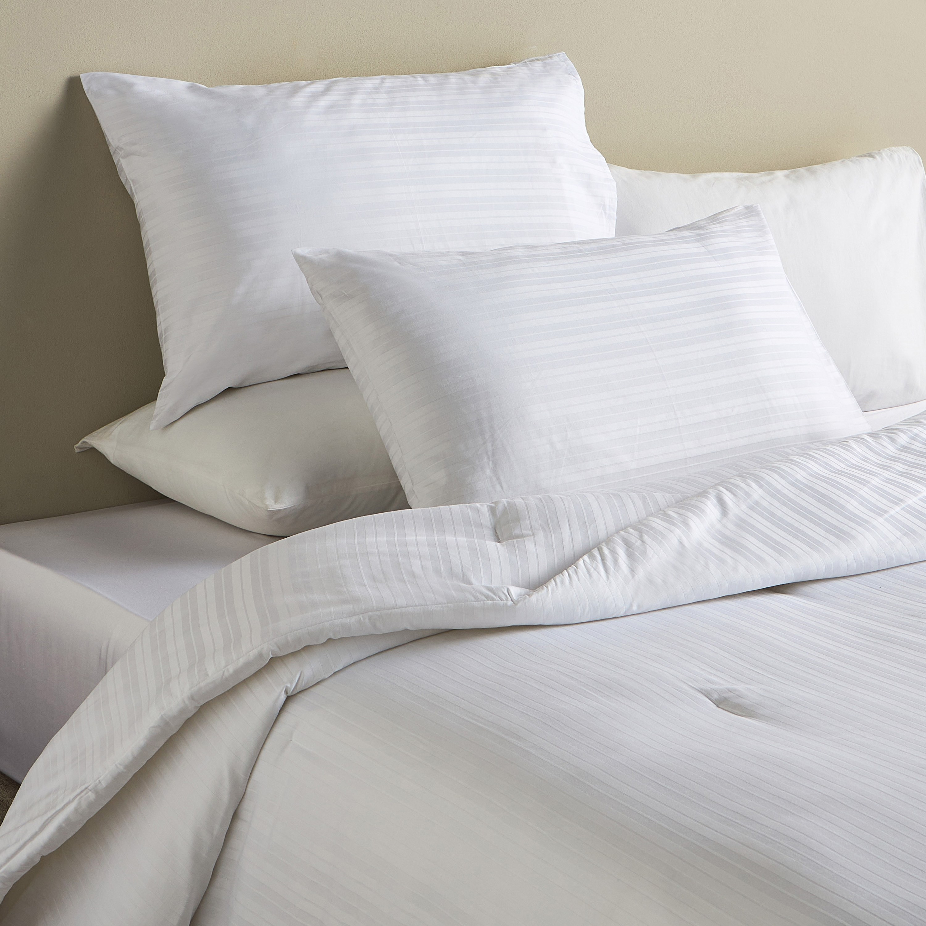 Elara Cotton Sateen 300 Thread Count 3-Piece Queen Comforter Set - 200x240 cm-household-bedding-comfortersandbedspreads-comforters-image-1