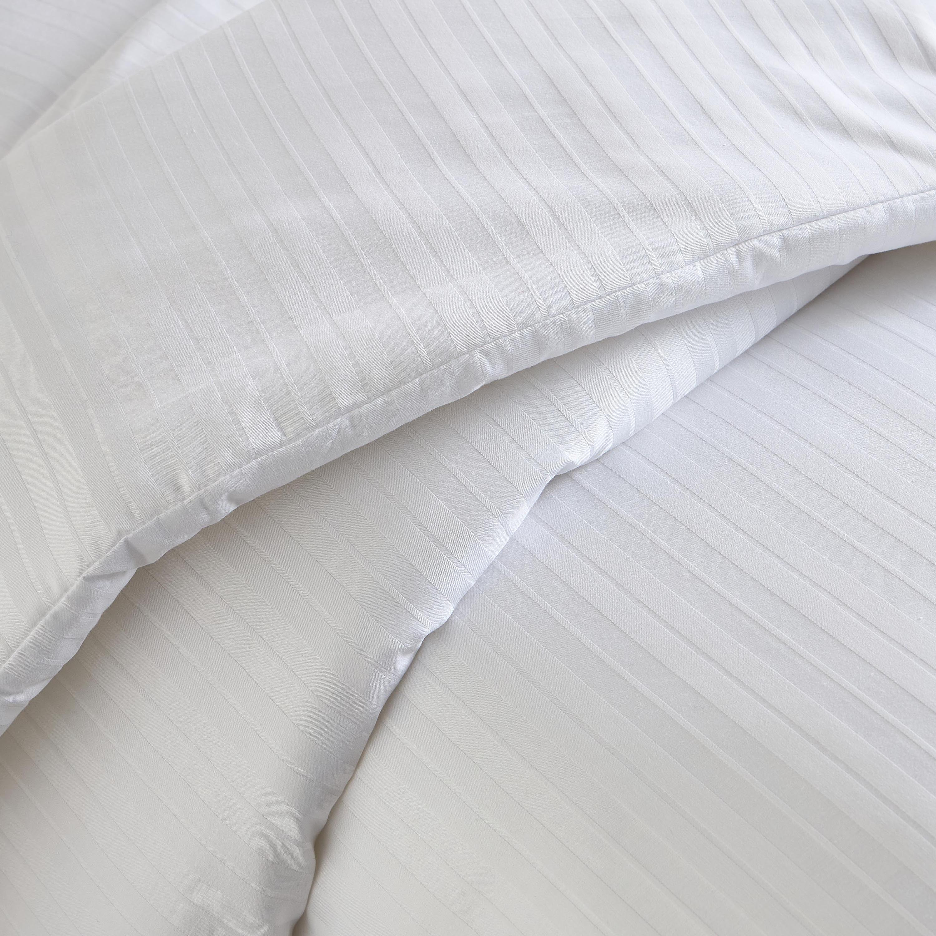 Elara Cotton Sateen 300 Thread Count 3-Piece Queen Comforter Set - 200x240 cm-household-bedding-comfortersandbedspreads-comforters-image-3