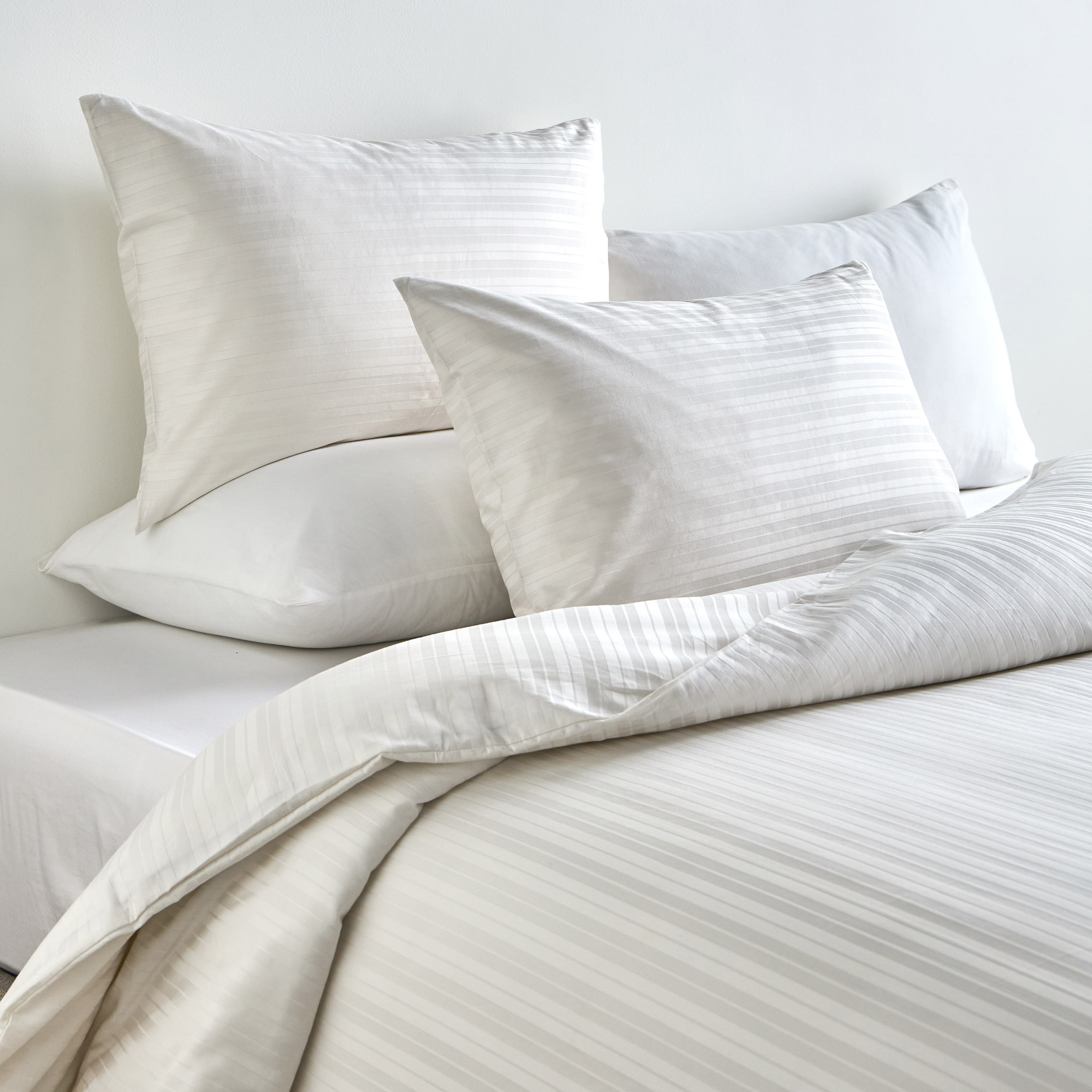 Elara Cotton Sateen 300 Thread Count 3-Piece Full Duvet Cover Set - 160x200 cm-household-bedding-duvetandcovers-duvetcovers-image-1