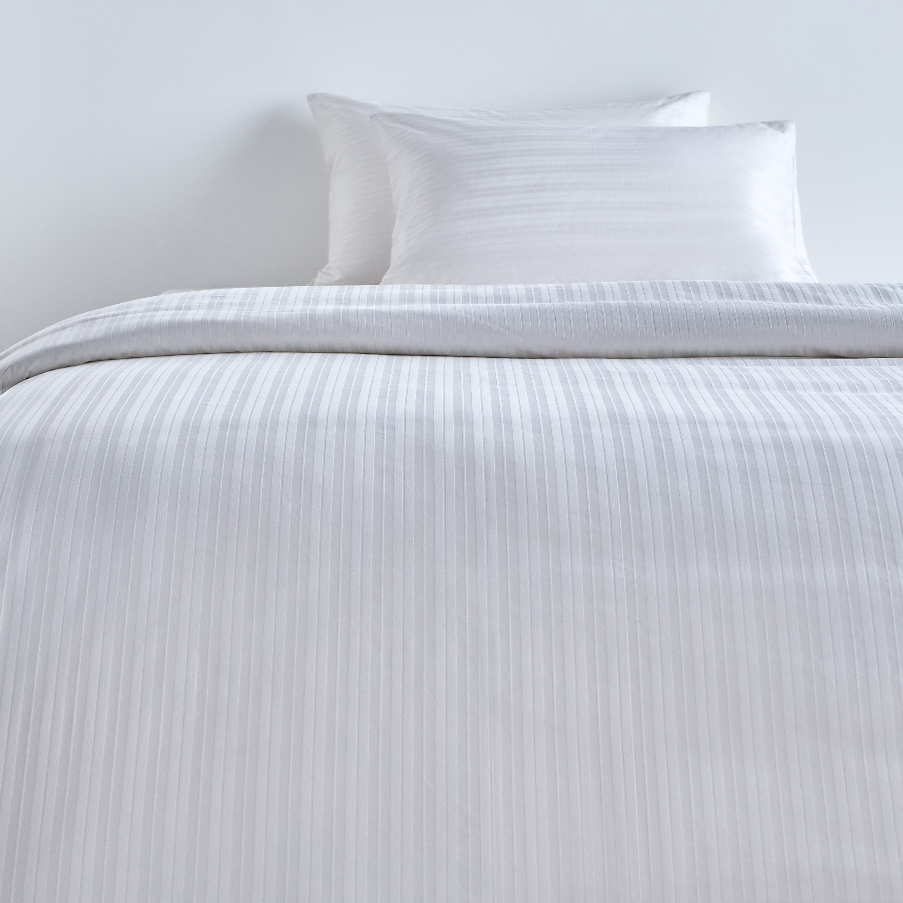 Elara Cotton Sateen 300 Thread Count 3-Piece King Duvet Cover Set - 220x230 cm-household-bedding-duvetandcovers-duvetcovers-image-2