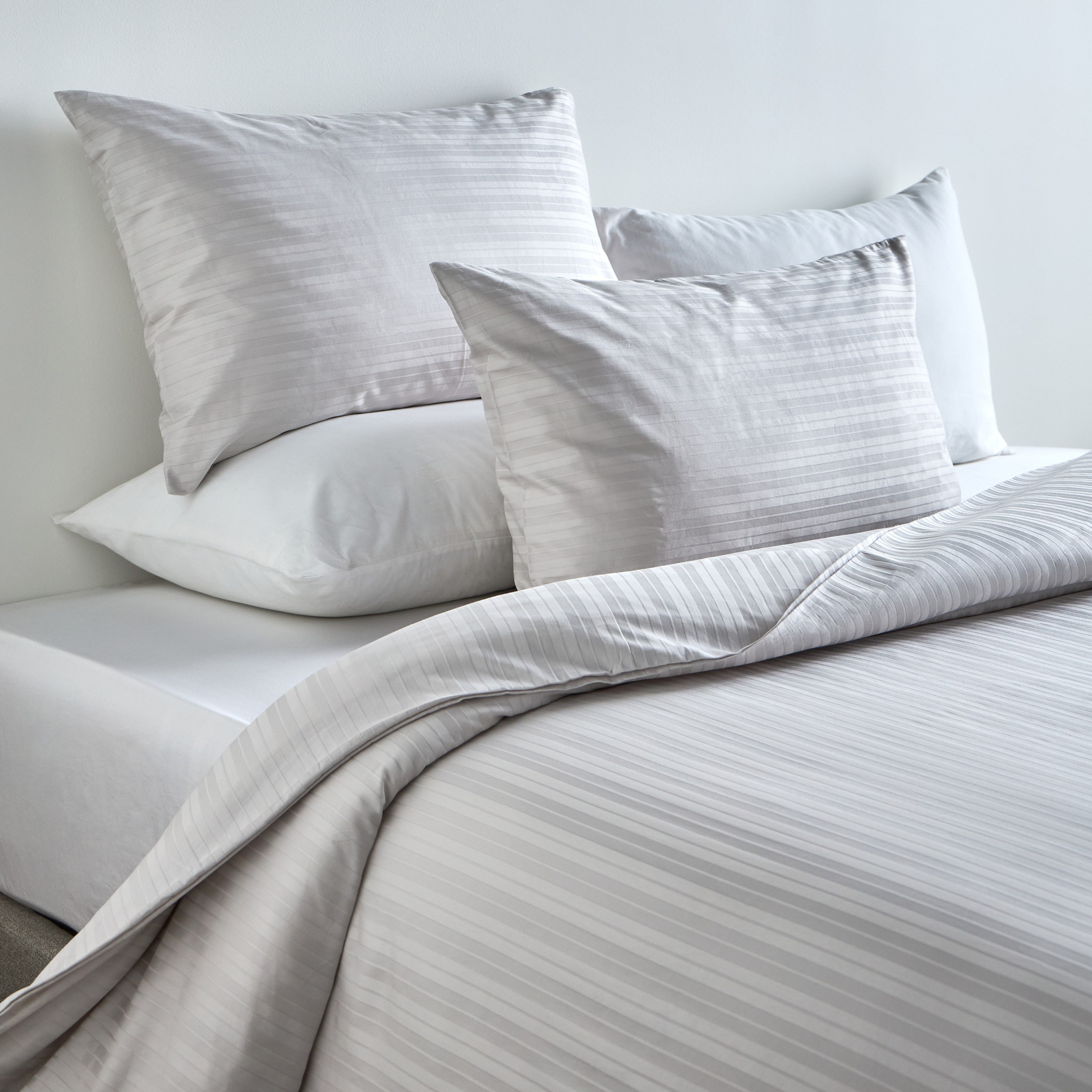 Elara Cotton Sateen 300 Thread Count 3-Piece Queen Duvet Cover Set - 200x200 cm-household-bedding-duvetandcovers-duvetcovers-image-1