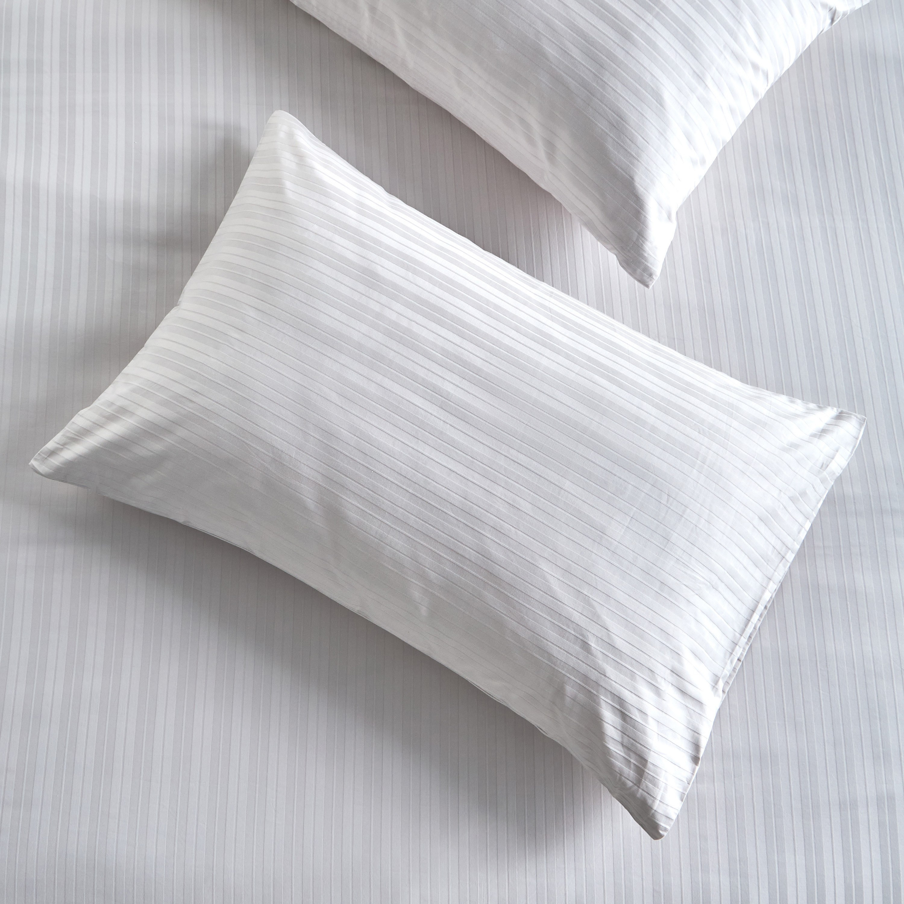 Elara Cotton Sateen 300 Thread Count 3-Piece Queen Duvet Cover Set - 200x200 cm-household-bedding-duvetandcovers-duvetcovers-image-4