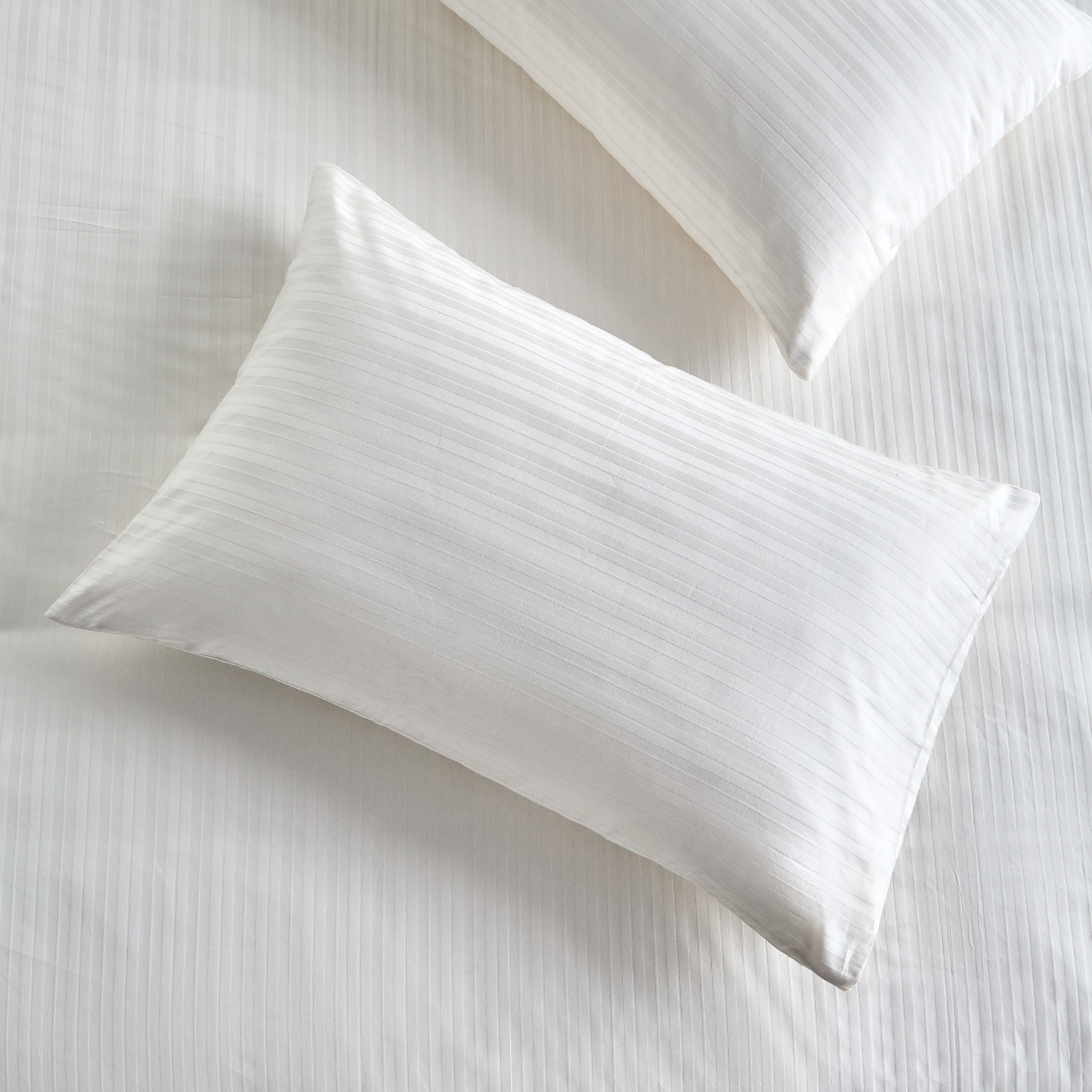 Elara Cotton Sateen 300 Thread Count 3-Piece Queen Duvet Cover Set - 200x200 cm-household-bedding-duvetandcovers-duvetcovers-image-4