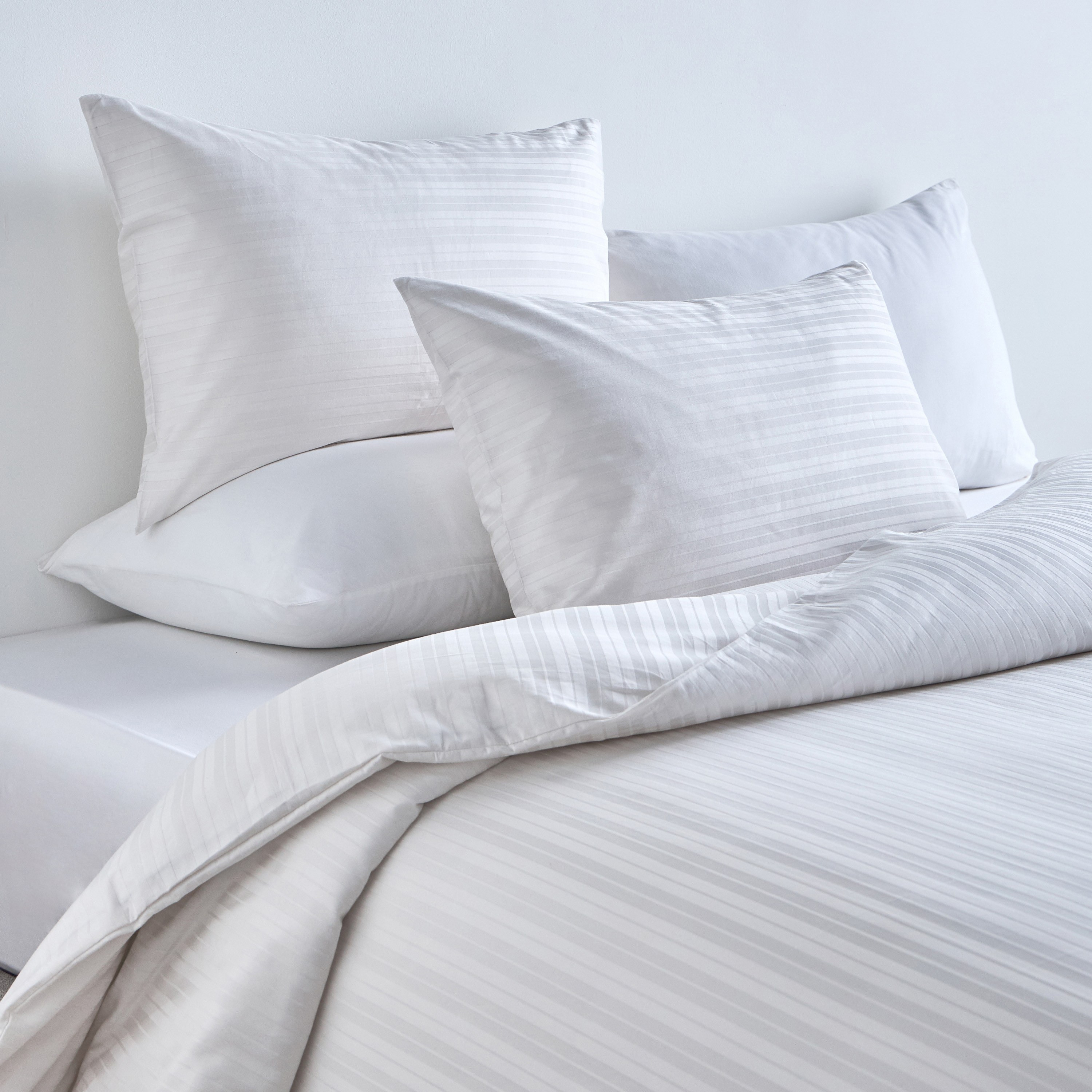 Elara Cotton Sateen 300 Thread Count 3-Piece Queen Duvet Cover Set - 200x200 cm-household-bedding-duvetandcovers-duvetcovers-image-1