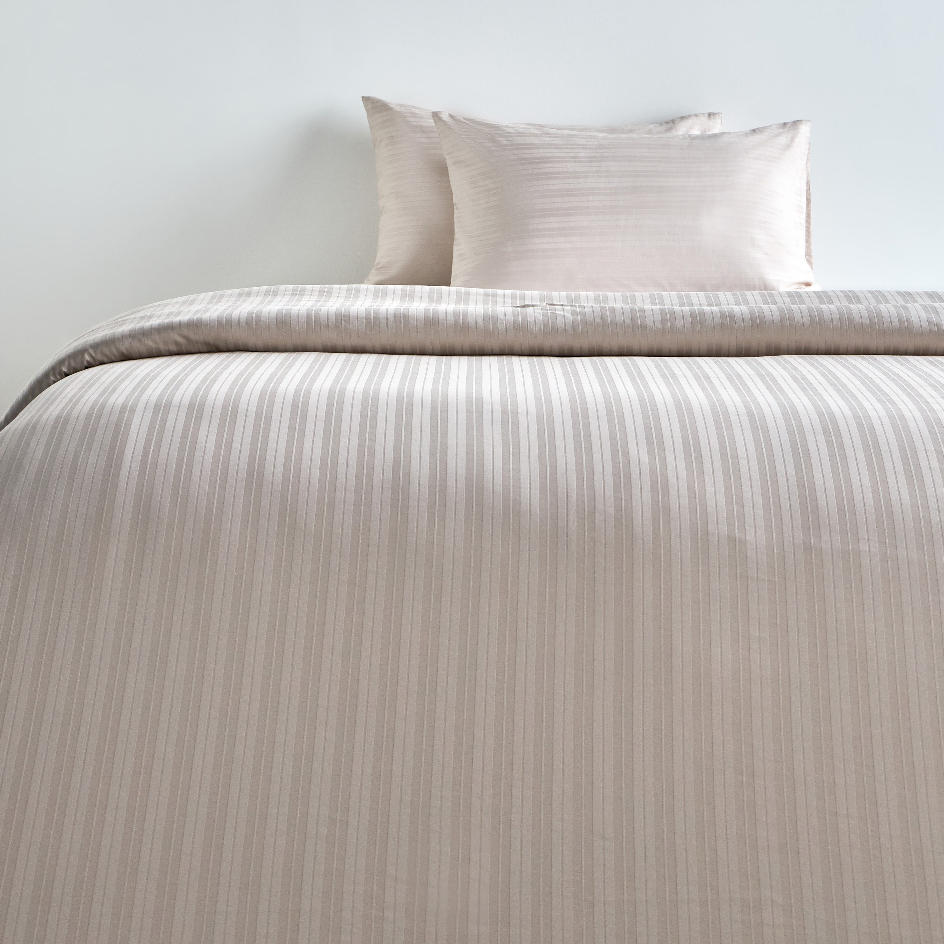 Elara Cotton Sateen 300 TC 3-Piece Super King Duvet Cover Set - 260x220 cm-household-bedding-duvetandcovers-duvetcovers-image-2