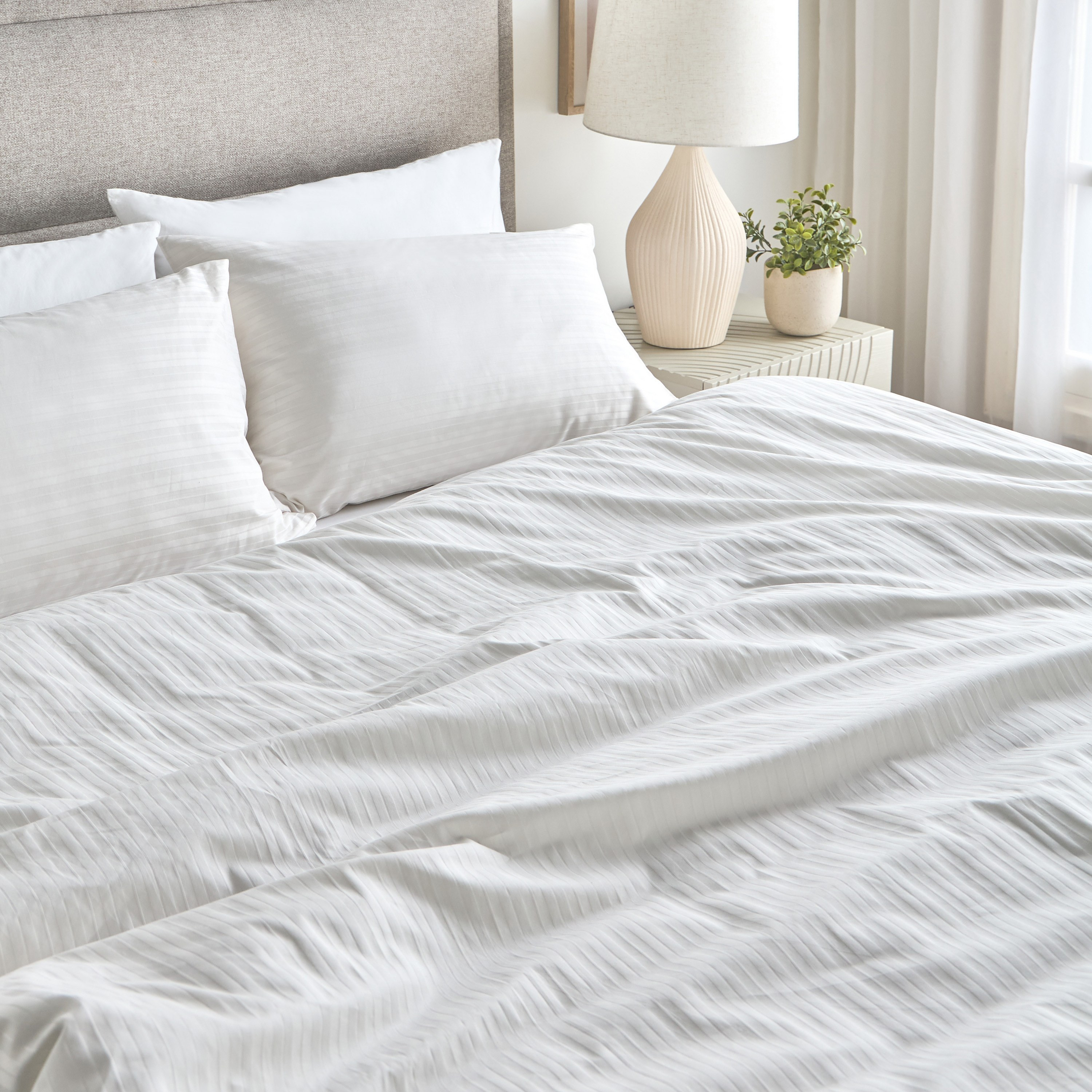 طقم غطاء لحاف سوبر كينج قطن 3 قطع بعدد خيوط 300 خيط - إلارا - 260x220 سم-household-bedding-duvetandcovers-duvetcovers-image-6