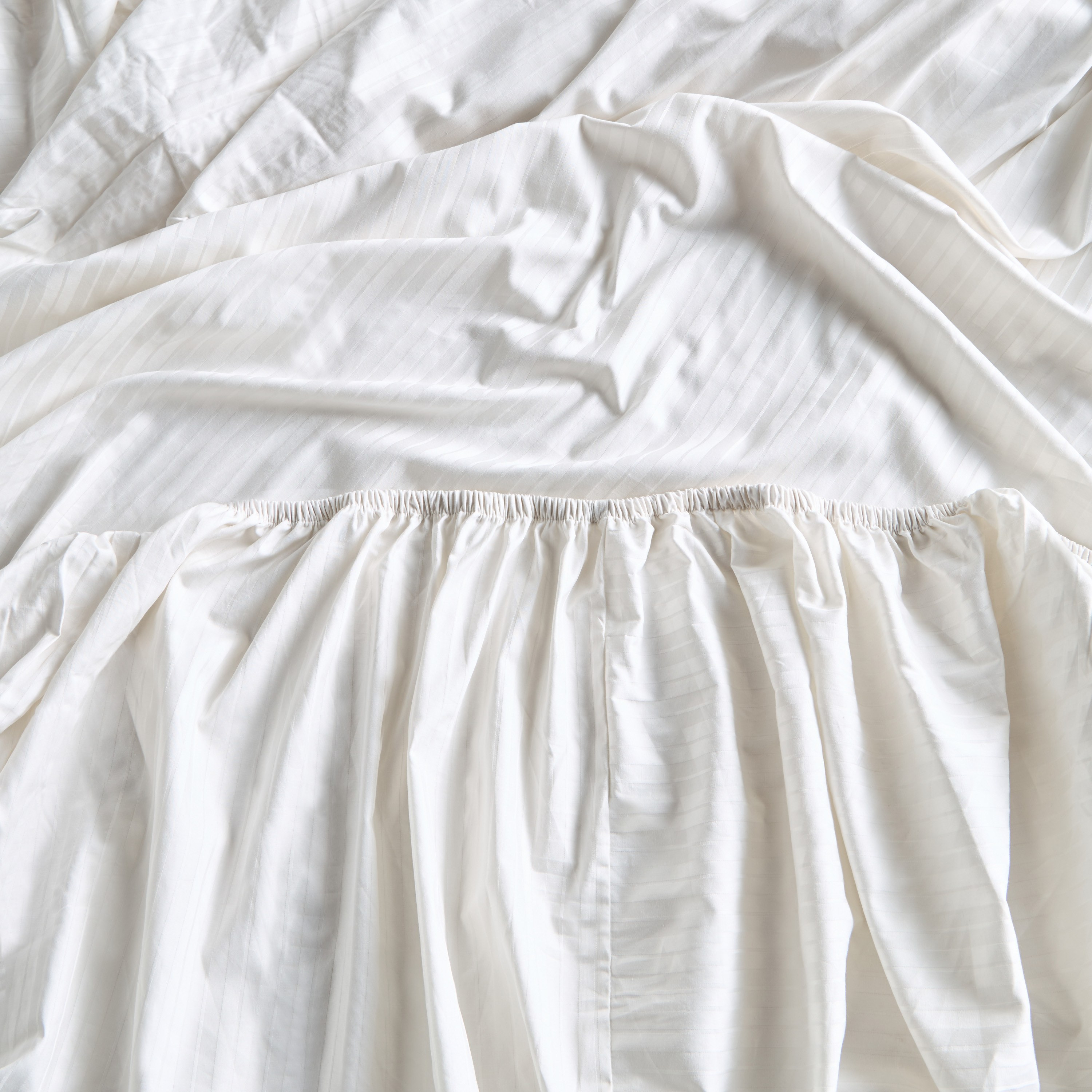 Elara Cotton Sateen 300 Thread Count Full Fitted Sheet  - 120x200 cm-household-bedding-sheetsandpillowcases-fittedsheets-image-2