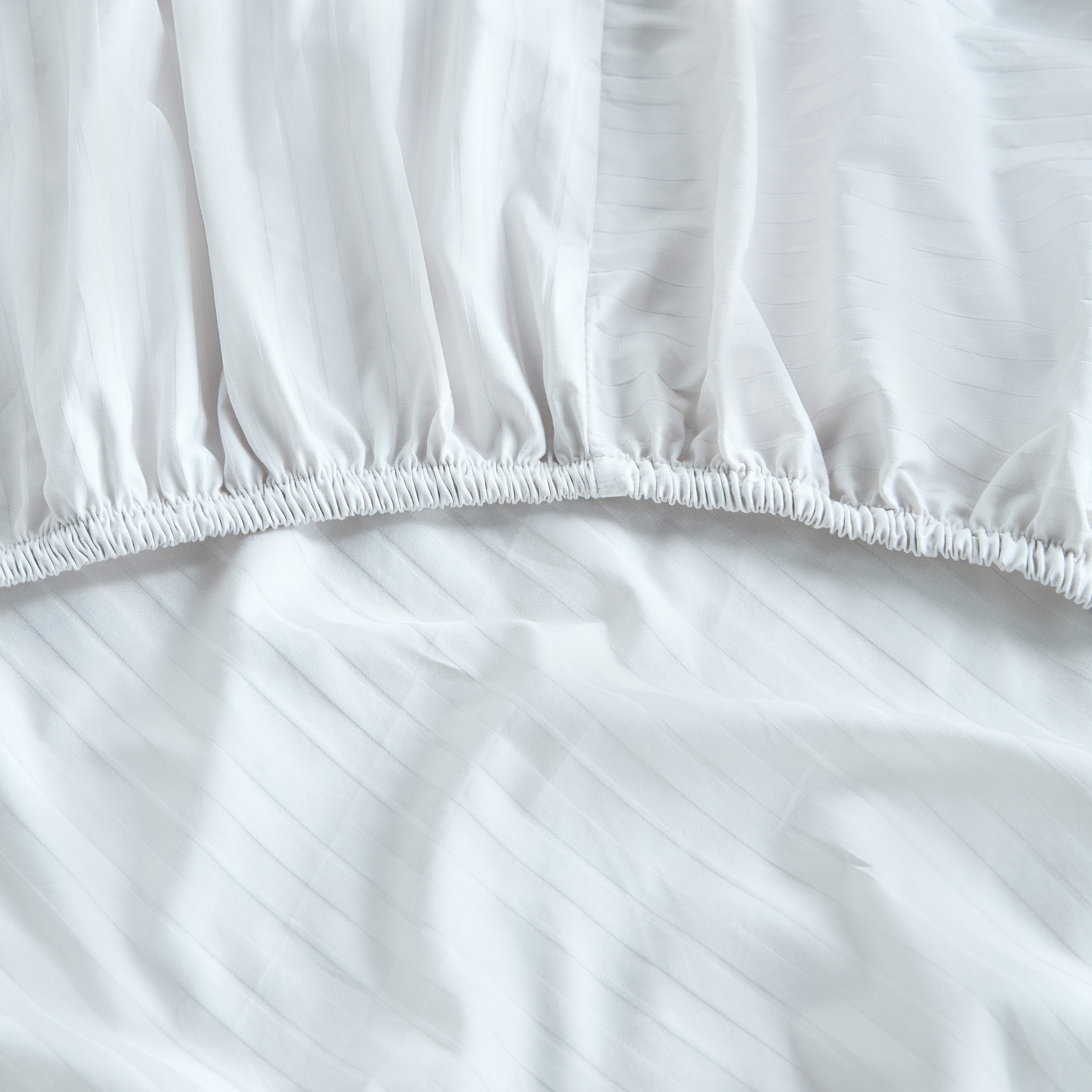 Elara Cotton Sateen 300 Thread Count Queen Fitted Sheet - 160x200 cm-household-bedding-sheetsandpillowcases-fittedsheets-image-2