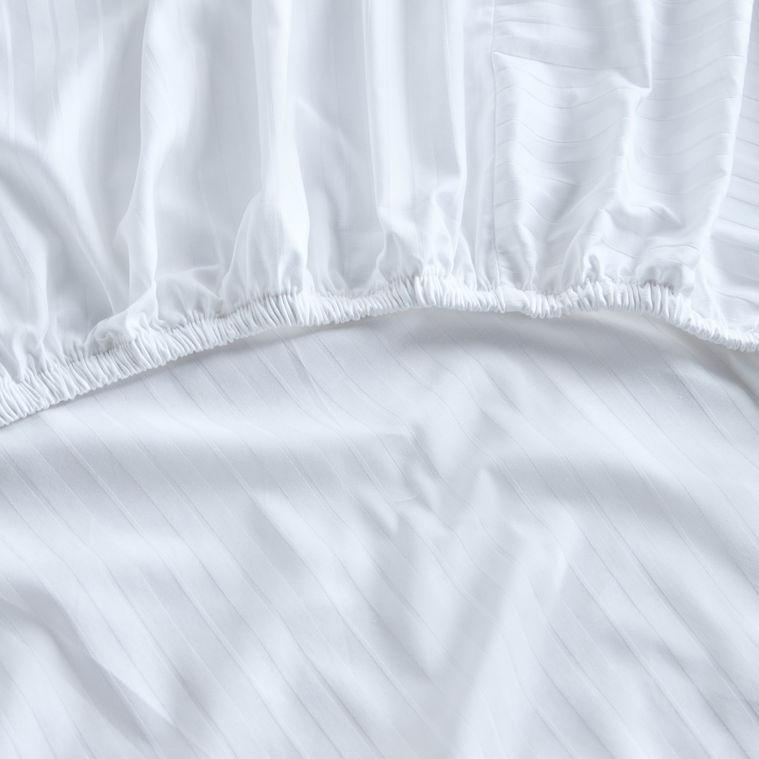 Elara Cotton Sateen 300 Thread Count Queen Fitted Sheet - 160x200 cm-household-bedding-sheetsandpillowcases-fittedsheets-image-2