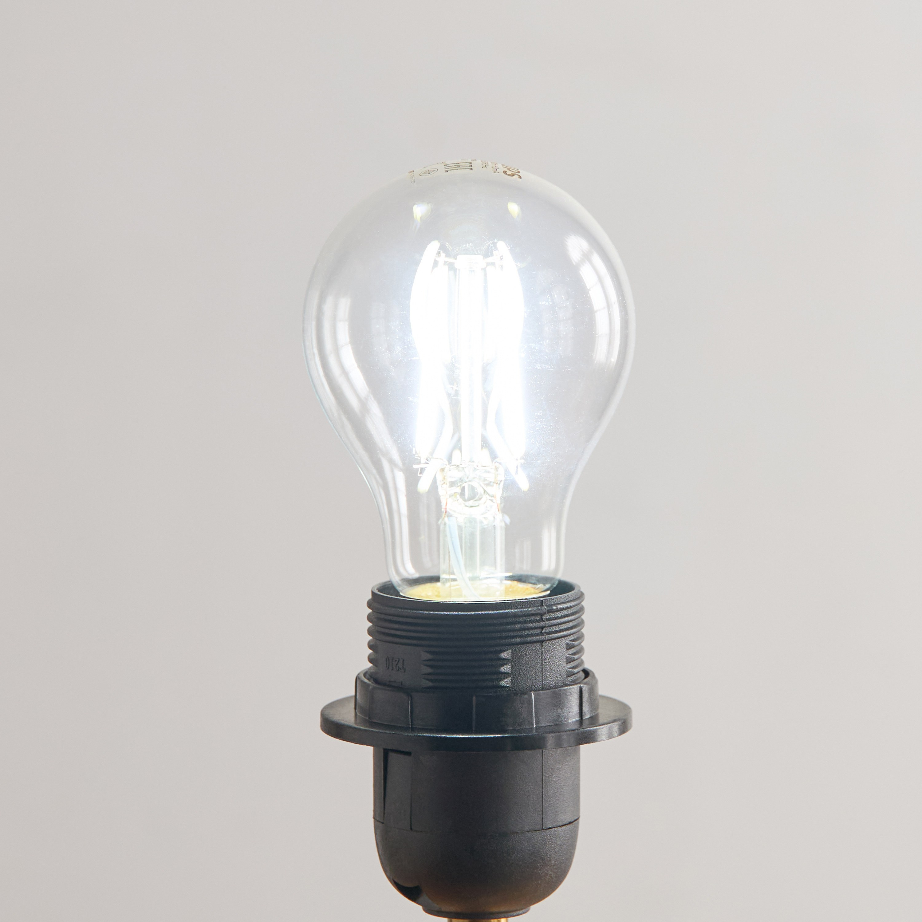 Philips Classic LED Bulb - E27 60 W 865 Lumen Cool Daylight-household-lighting-bulbsandbatteries-bulbs-image-2