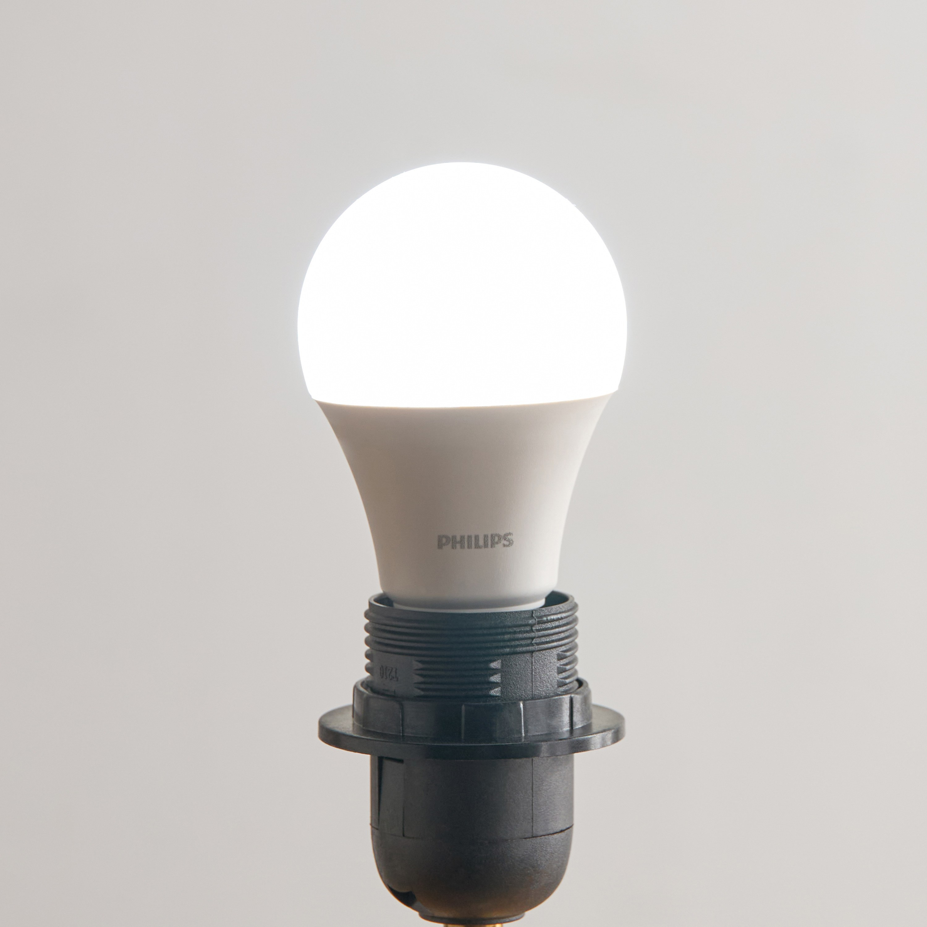 Philips A60 LED Bulb - E27 9 W 950 Lumen Cool Daylight-household-lighting-bulbsandbatteries-bulbs-image-3