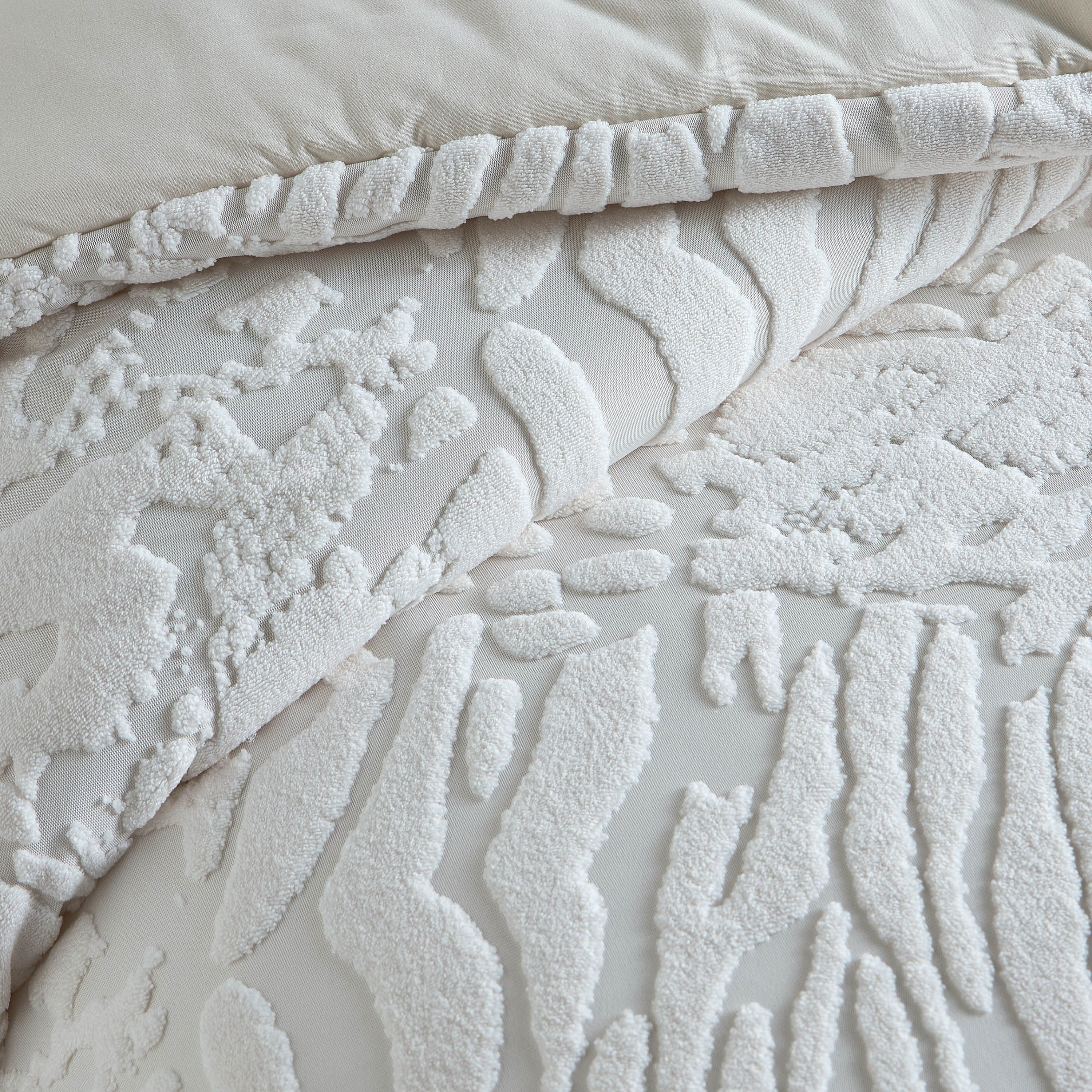 Coleen 4-Piece Super King Comforter Set - 240x260 cm-household-bedding-comfortersandbedspreads-comforters-image-3