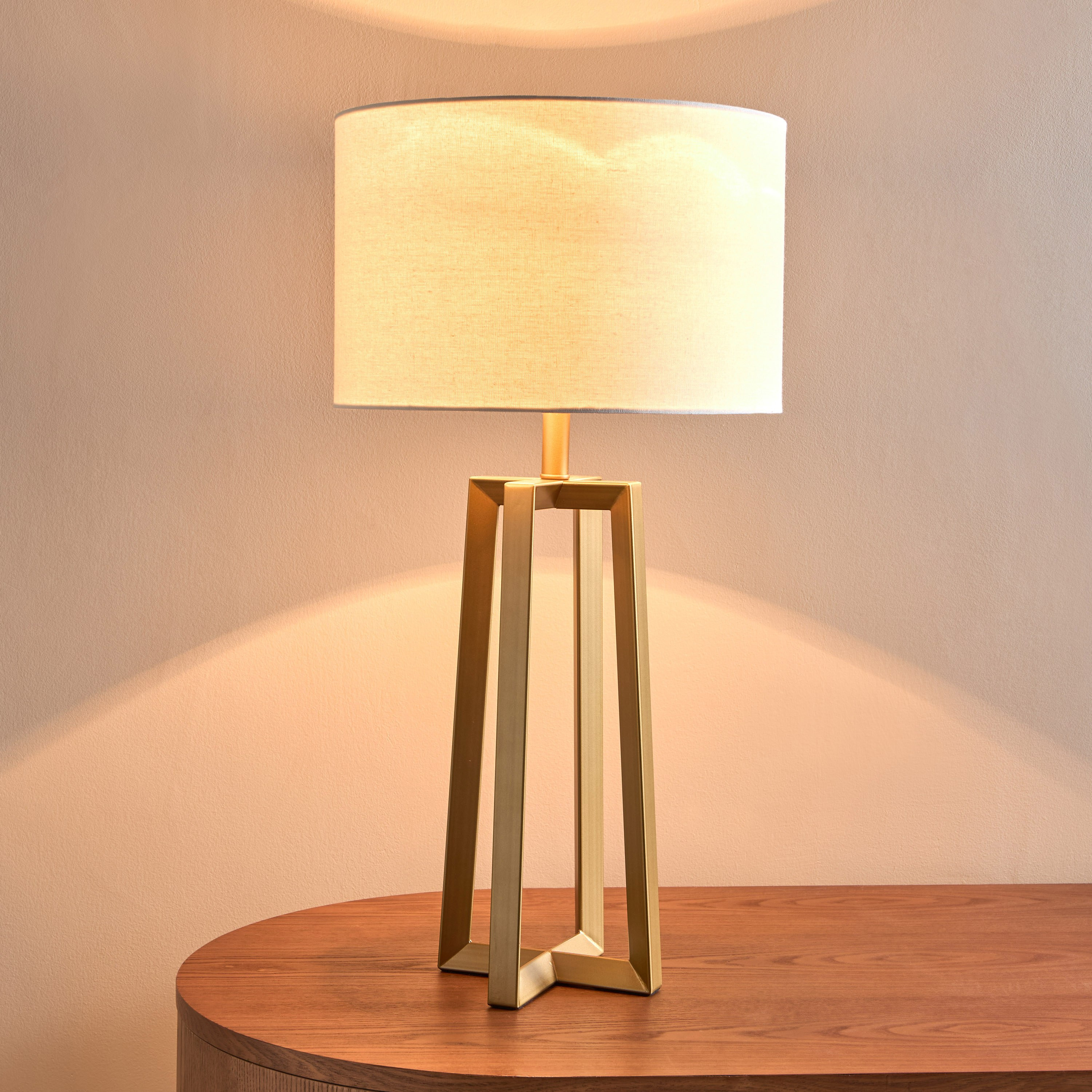Venados Metal Table Lamp - 70 cm-household-lighting-tableanddesklamps-image-2