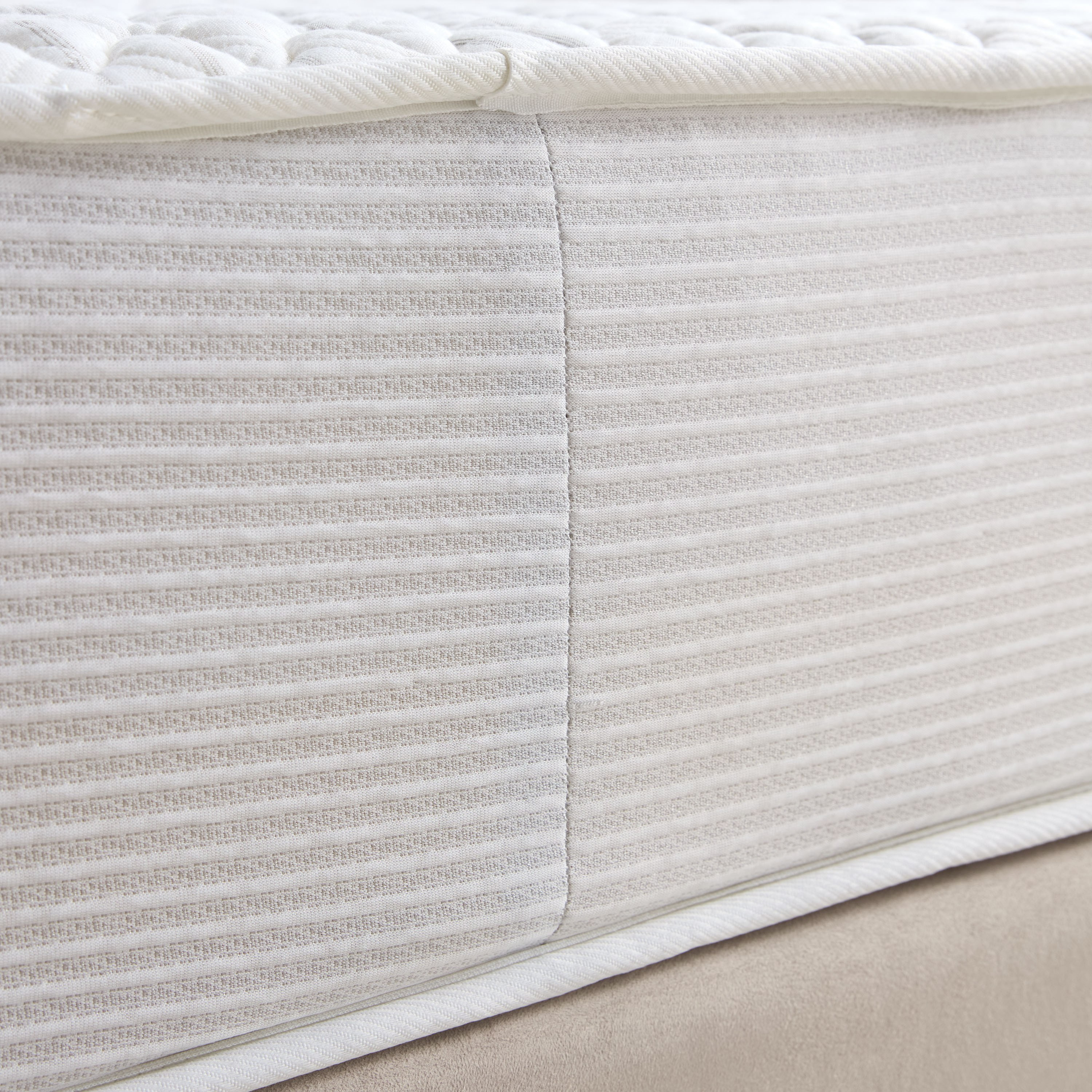 Tranquil Visco Spring Single Mattress - 120x200 cm-furniture-mattresses-singlemattresses-image-2