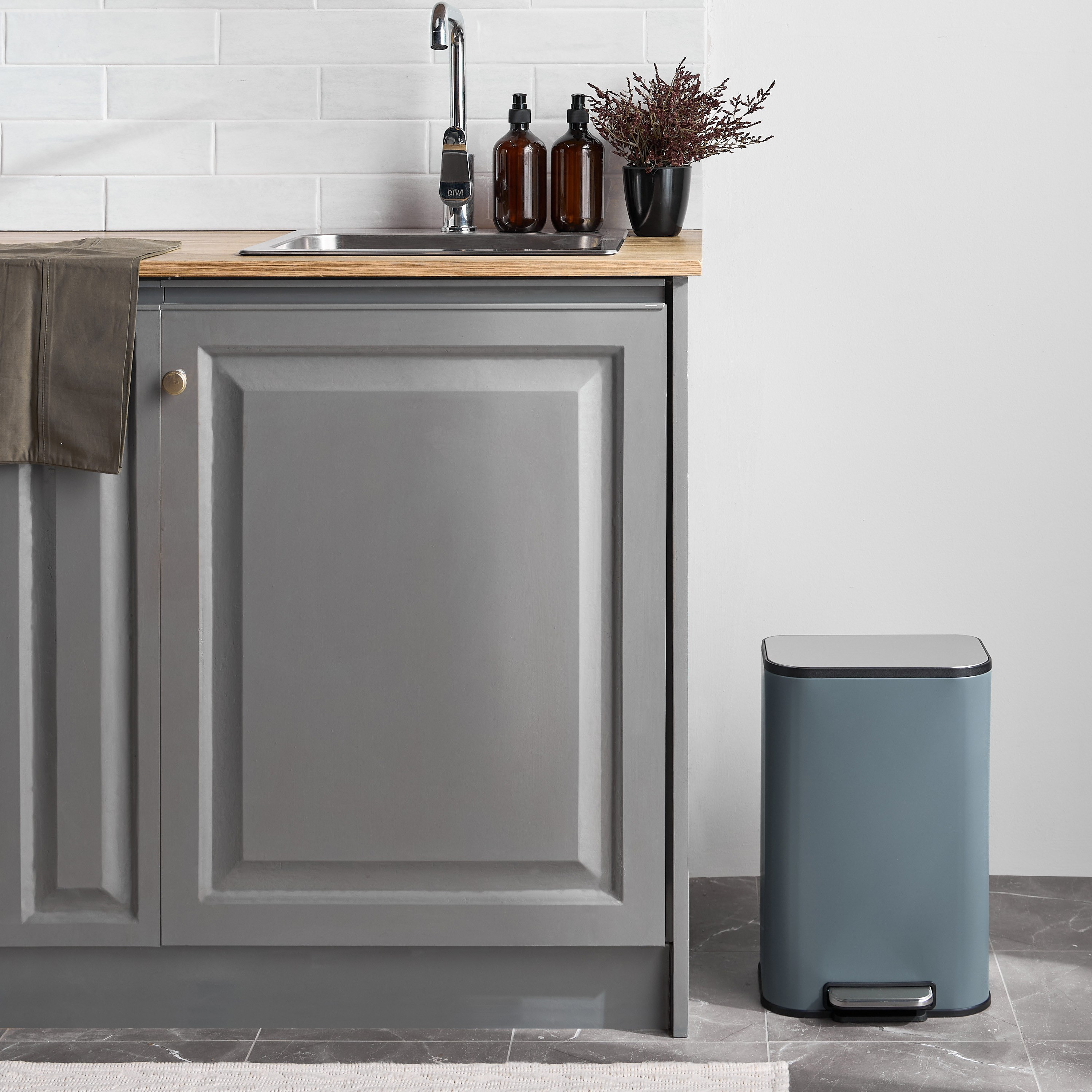 Maison Pedal Waste Bin - 12 L-household-bathandlaundry-wastebinsandaccessories-image-5