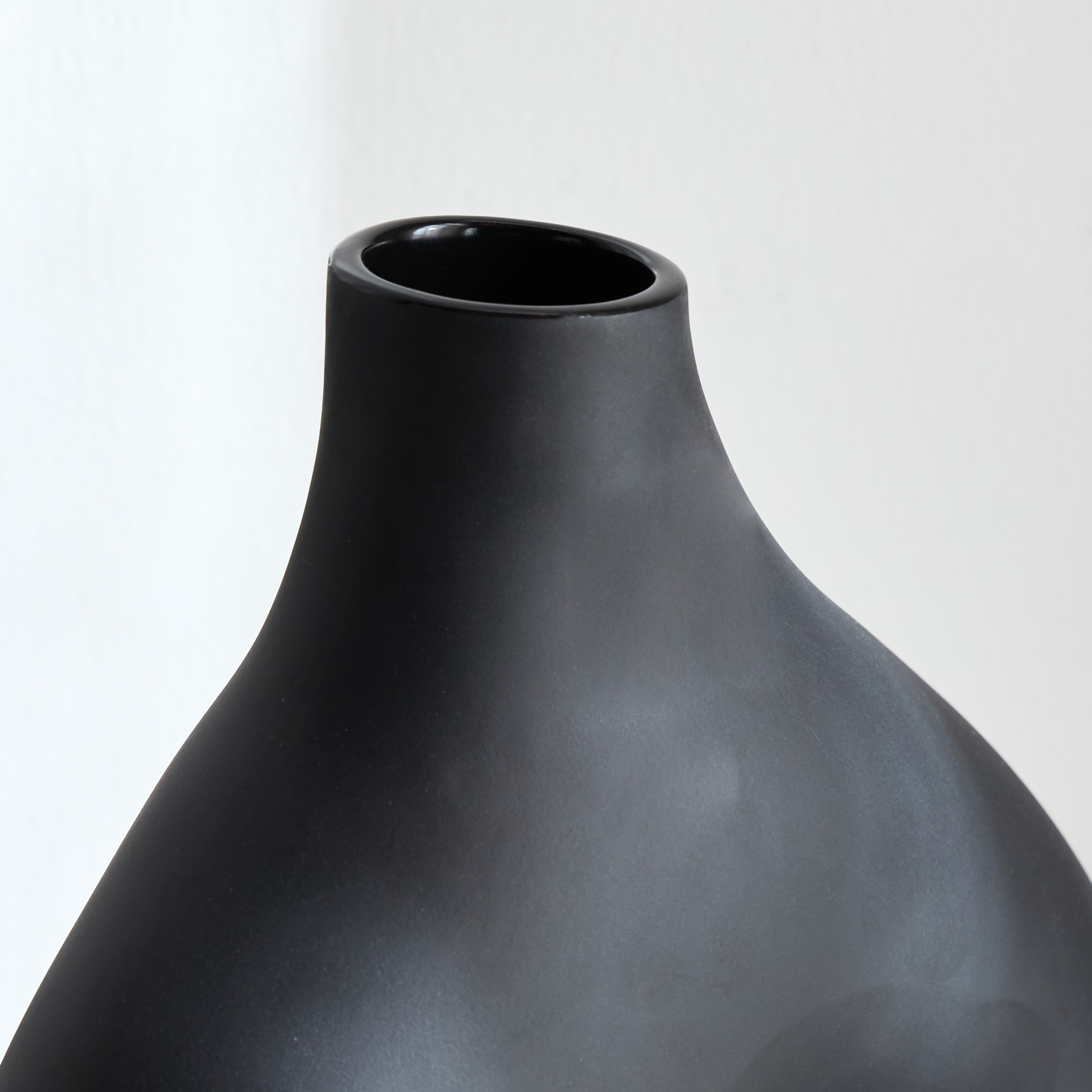 Juan Ceramic Vase - 30 cm-household-decor-vasesandbowls-image-2