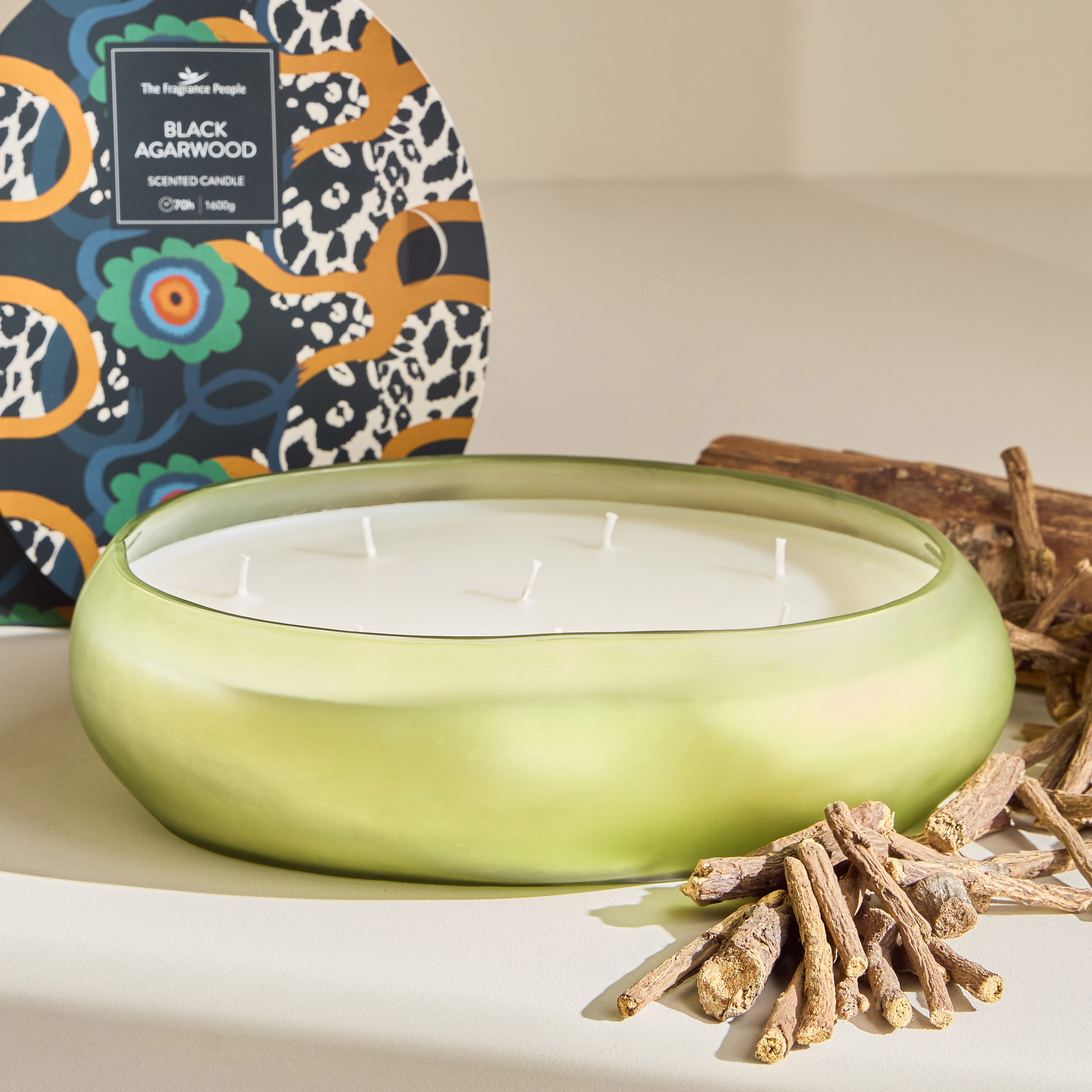 Benarzo Agarwood Scented Jar Candle - 70 h-household-homefragrance-candles-image-1