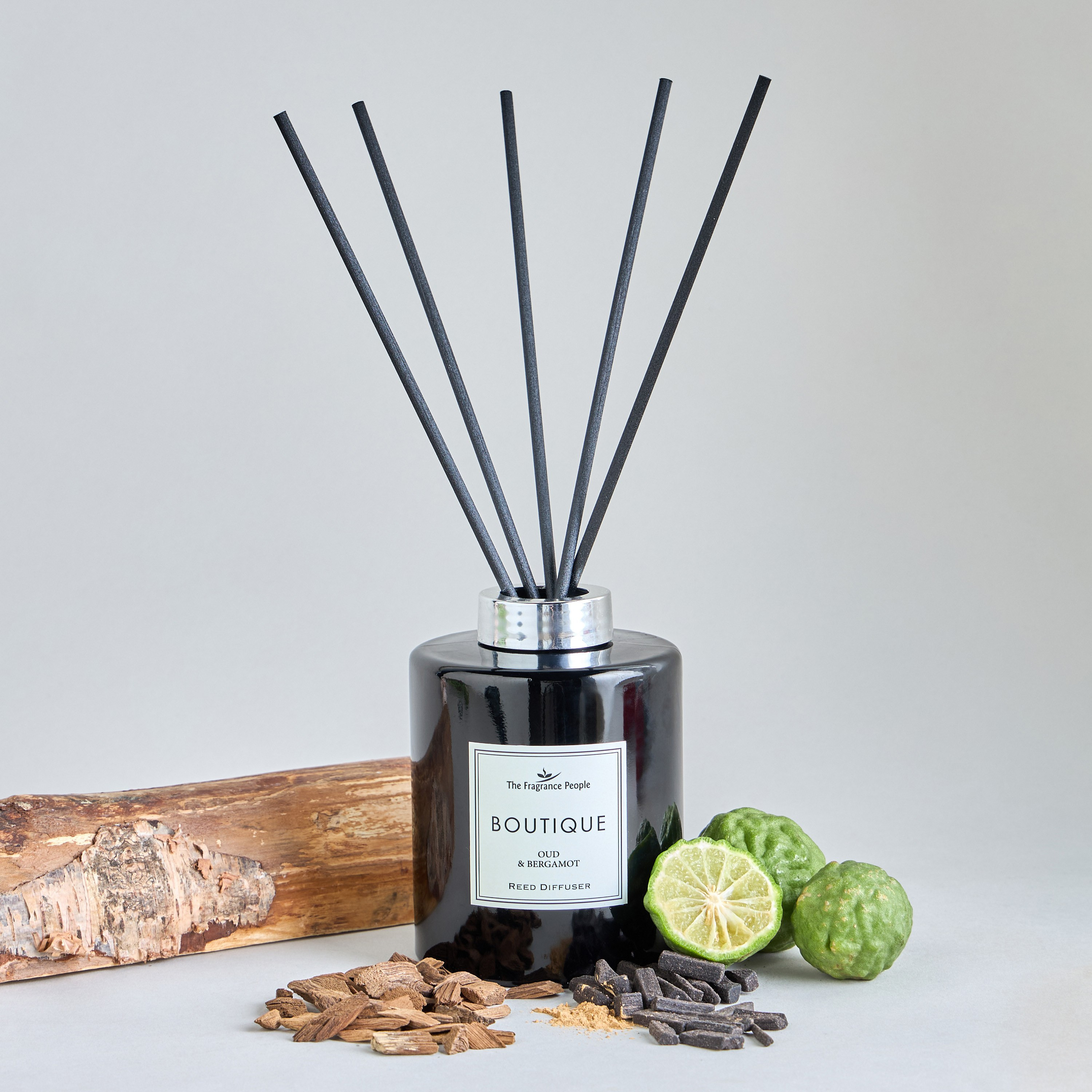 Boutique Black Oud and Bergamont Reed Diffuser - 500 ml-household-homefragrance-reeddiffusers-image-1