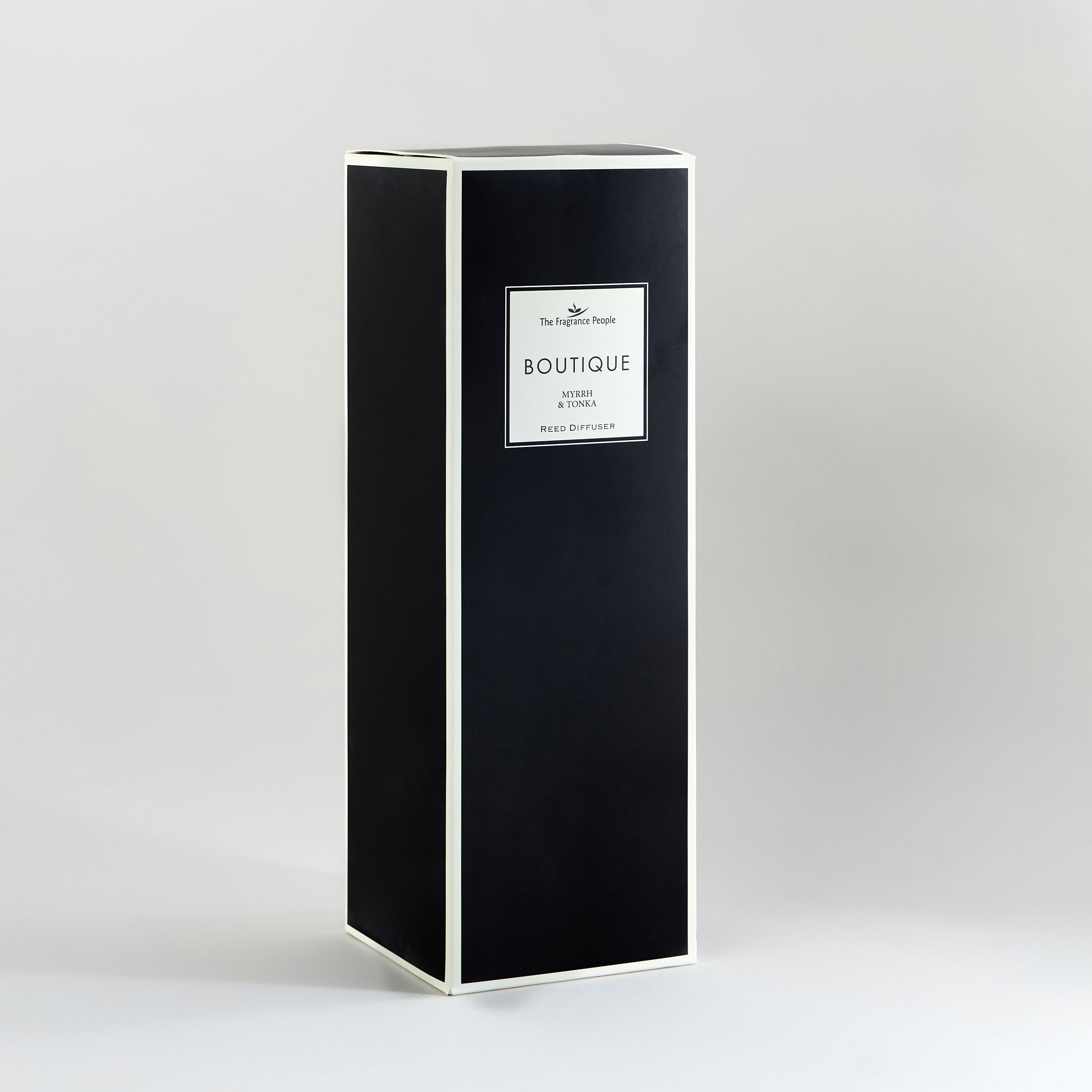 Boutique Black Oud and Bergamont Reed Diffuser - 500 ml-household-homefragrance-reeddiffusers-image-3