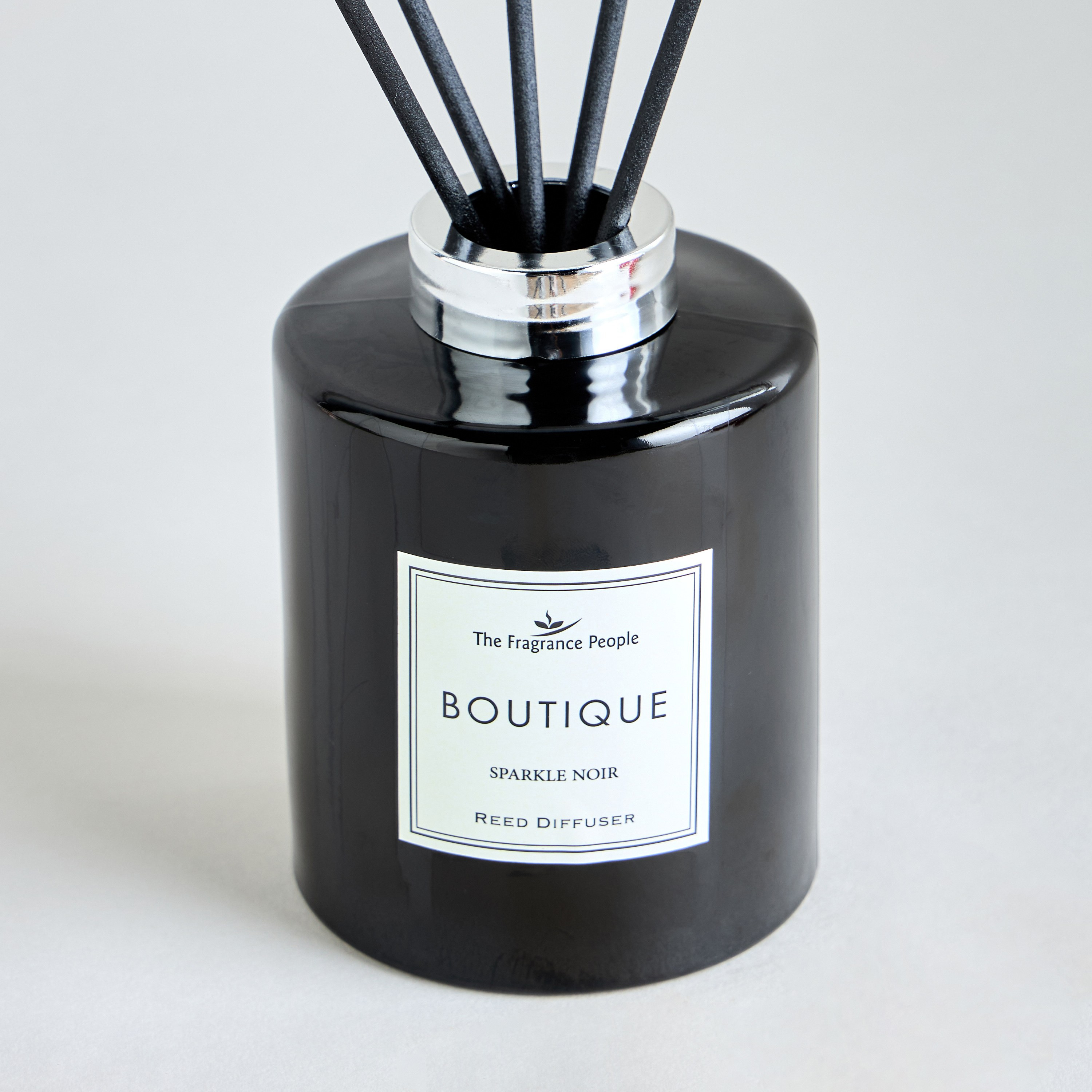 Boutique Sparkle Noir Reed Diffuser - 500 ml-household-homefragrance-reeddiffusers-image-2