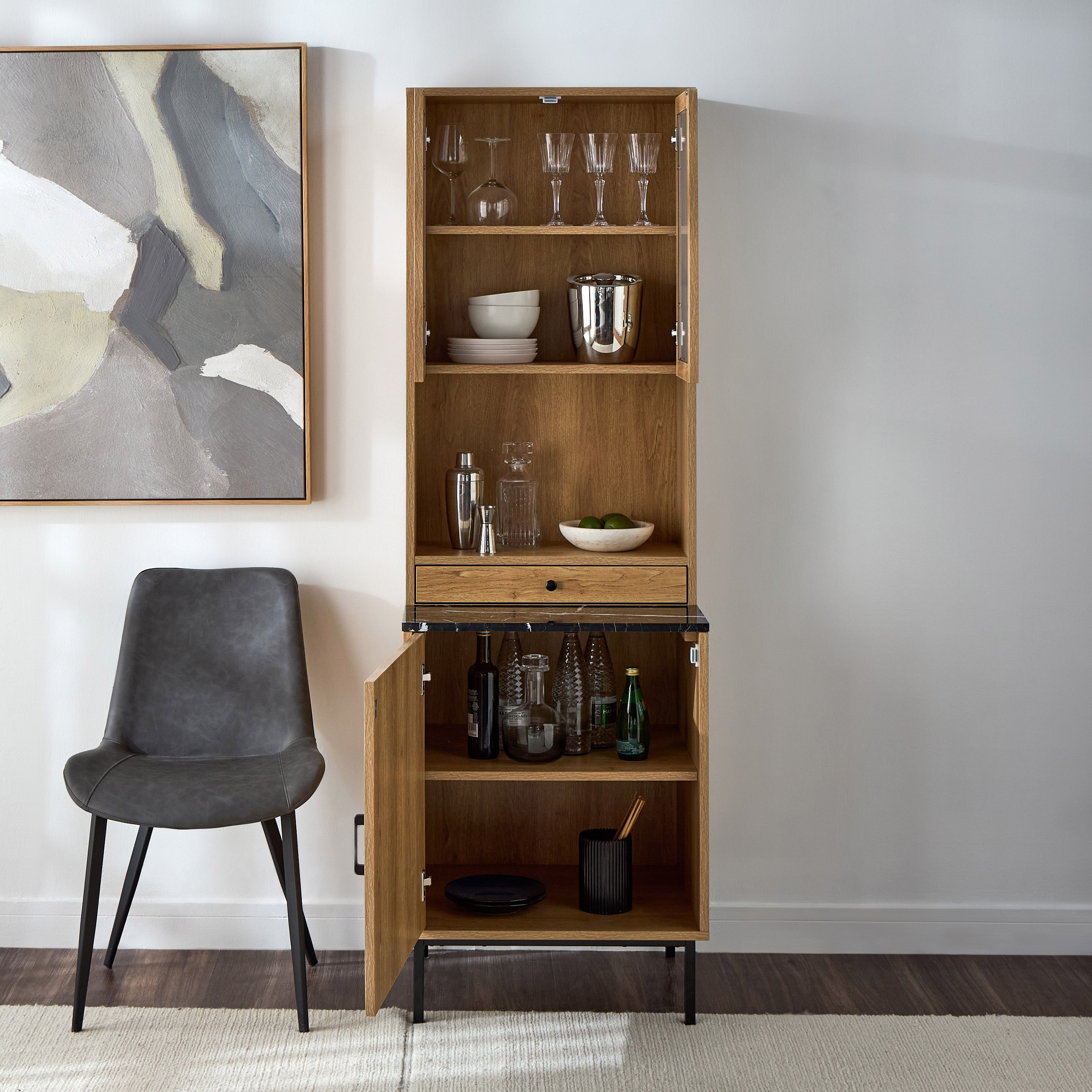 كوريو مشرب - ليزا-furniture-diningroom-buffethutchesandcurios-image-2