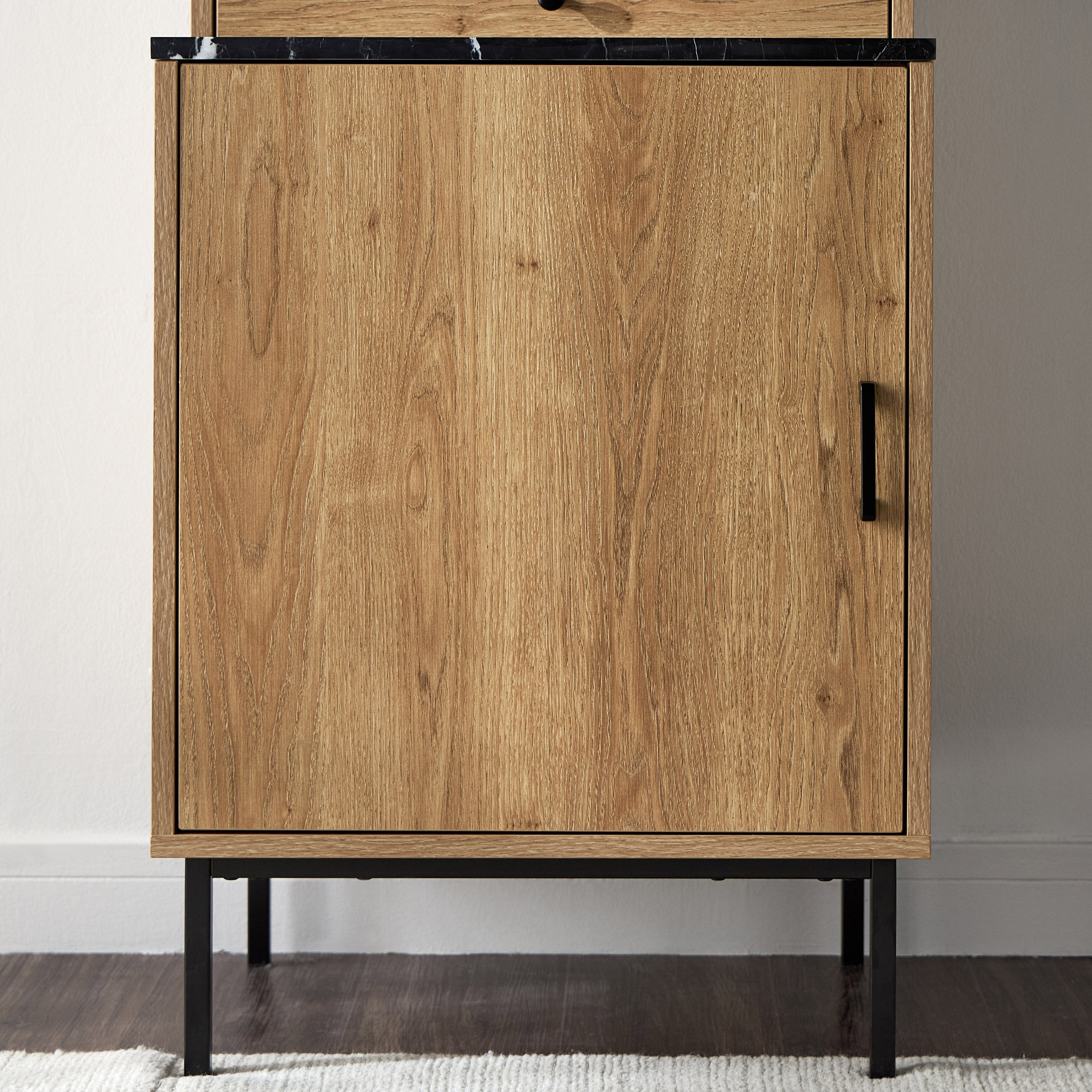 كوريو مشرب - ليزا-furniture-diningroom-buffethutchesandcurios-image-6