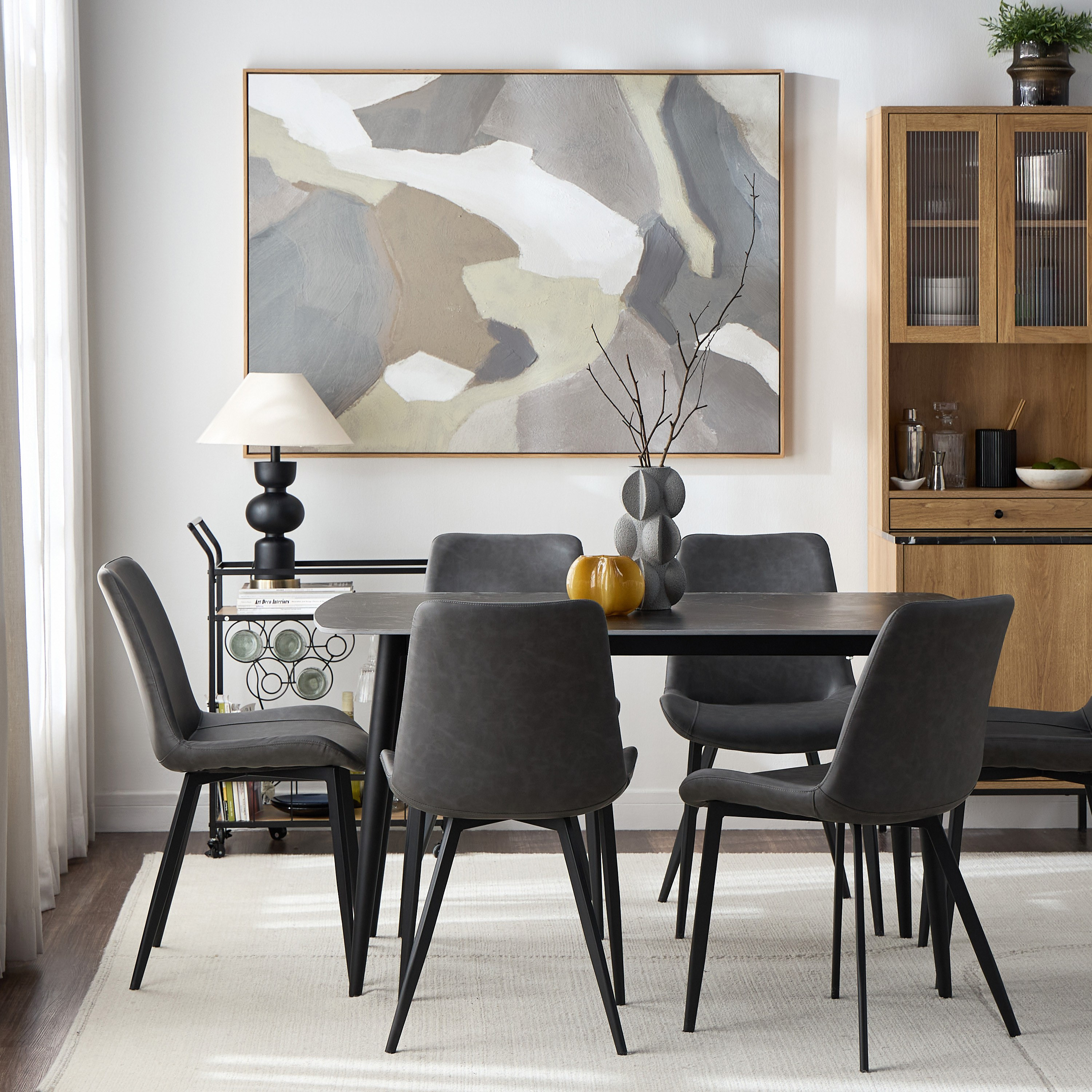 كوريو مشرب - ليزا-furniture-diningroom-buffethutchesandcurios-image-7