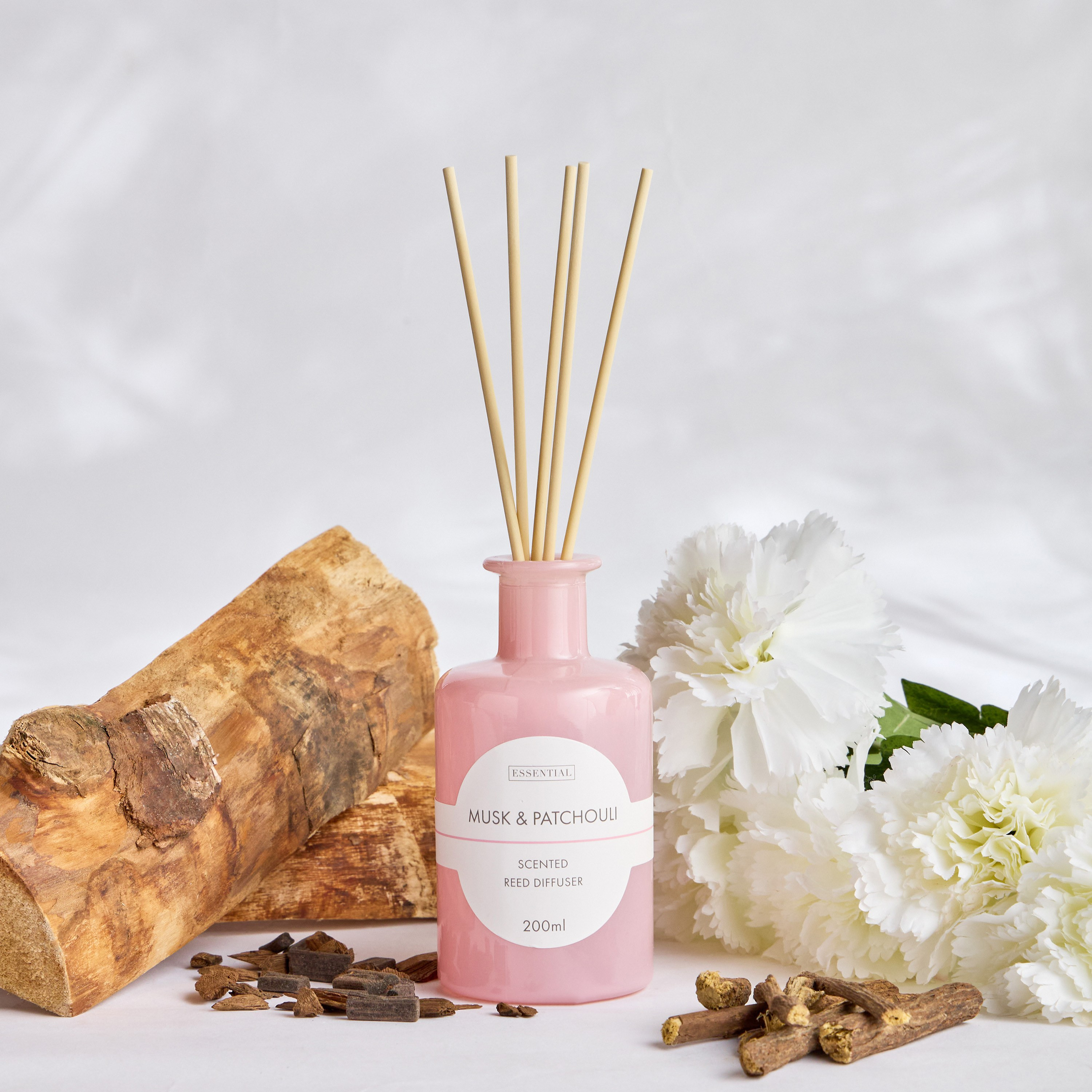 Essentials Musk and Patchouli Reed Diffuser - 200 ml-household-homefragrance-reeddiffusers-image-1