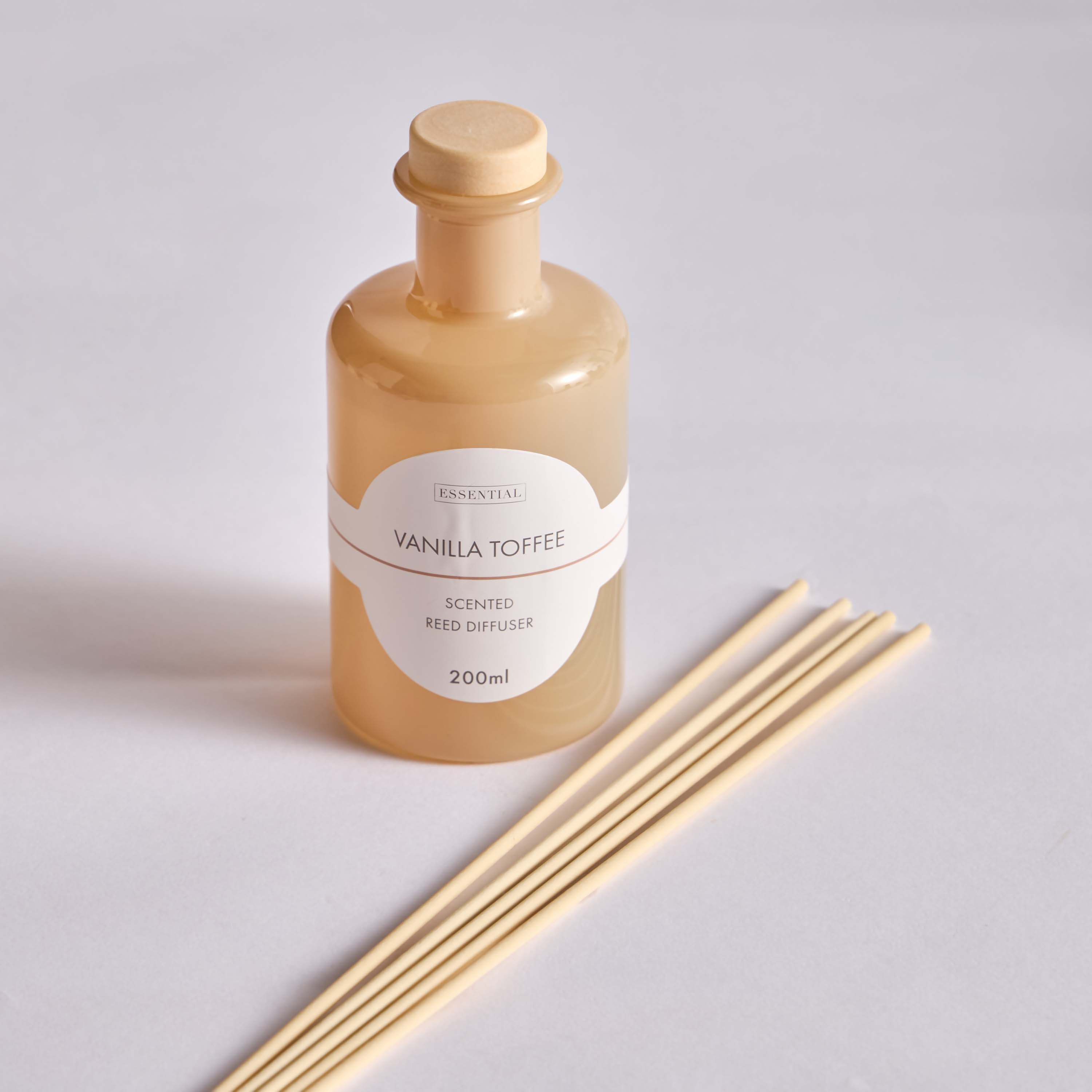 Essentials Vanilla Reed Diffuser - 200 ml-household-homefragrance-reeddiffusers-image-2