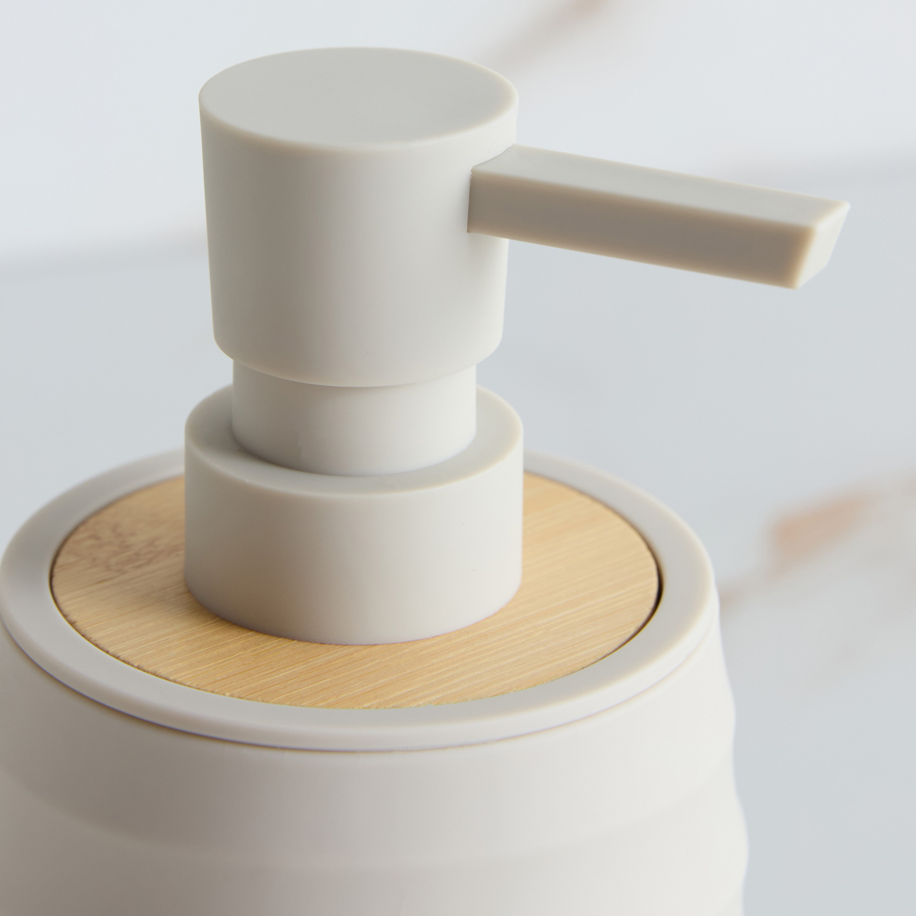 موزع صابون - ستريا-household-bathandlaundry-bathaccessories-soapdishesanddispensers-image-2