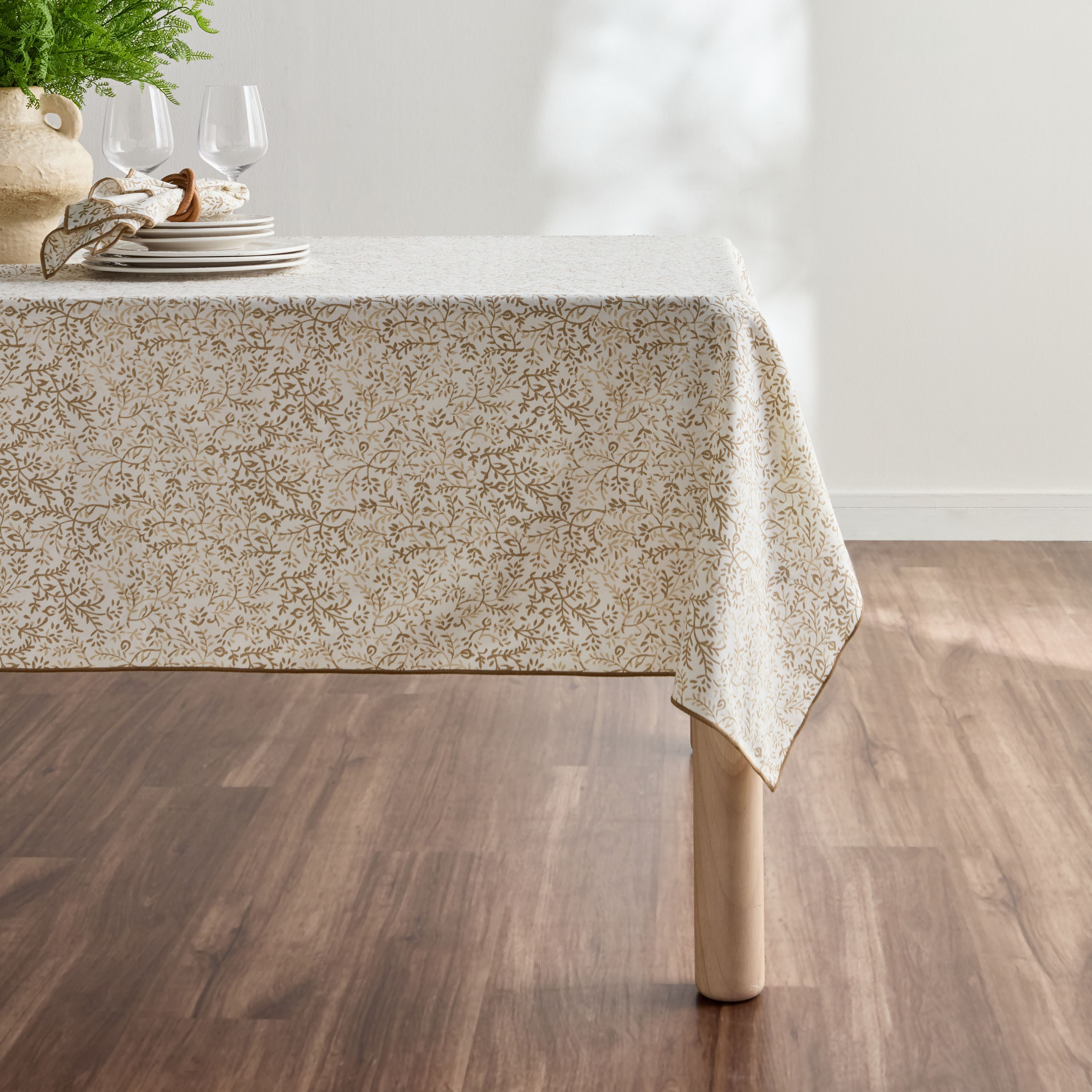 Eloise Table Cover - 150x250 cm-household-dining-tablelinen-runnersandtablecovers-image-1