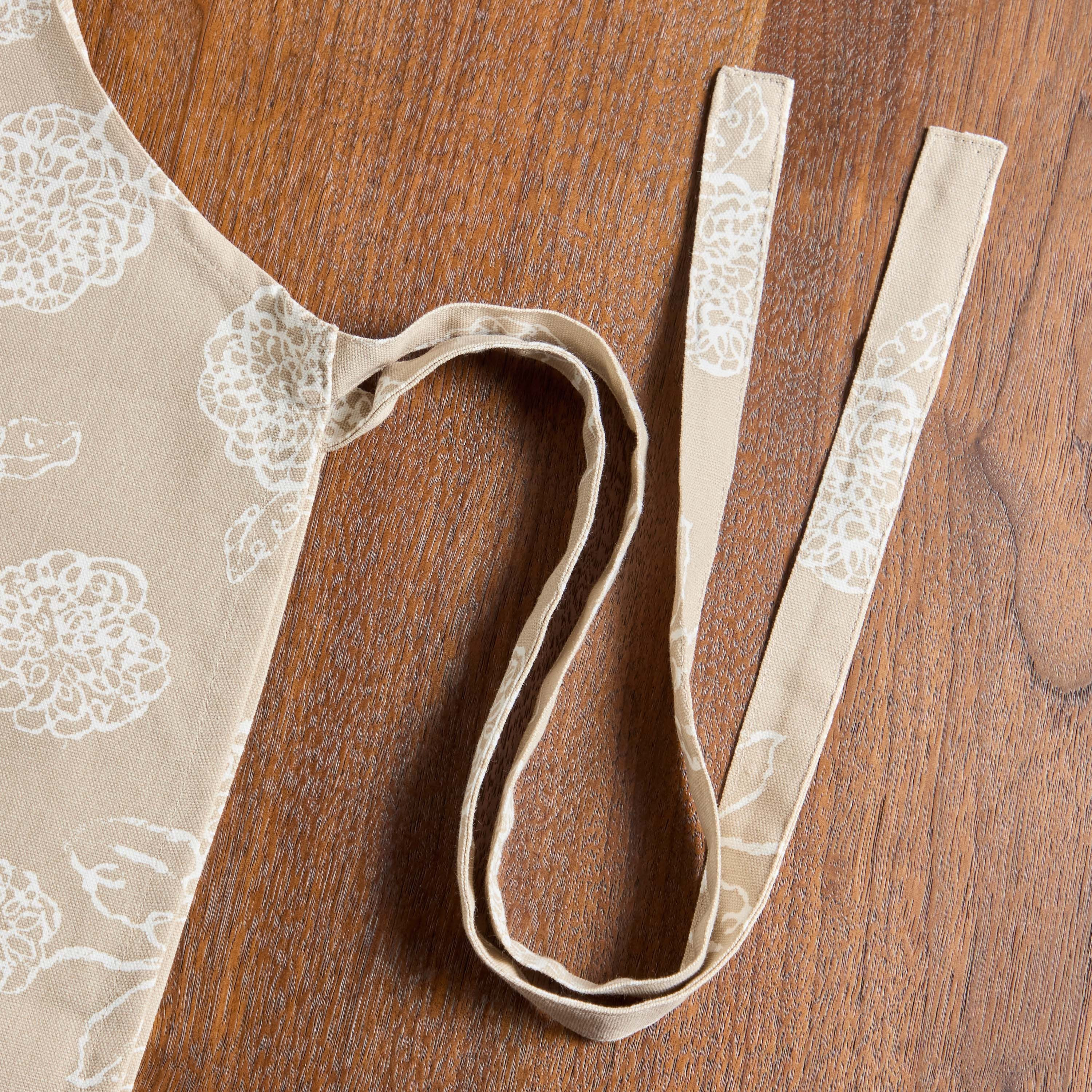 Ivorie Apron - 60x70 cm-household-kitchen-kitchenlinen-apronsmittsandpotholders-image-3