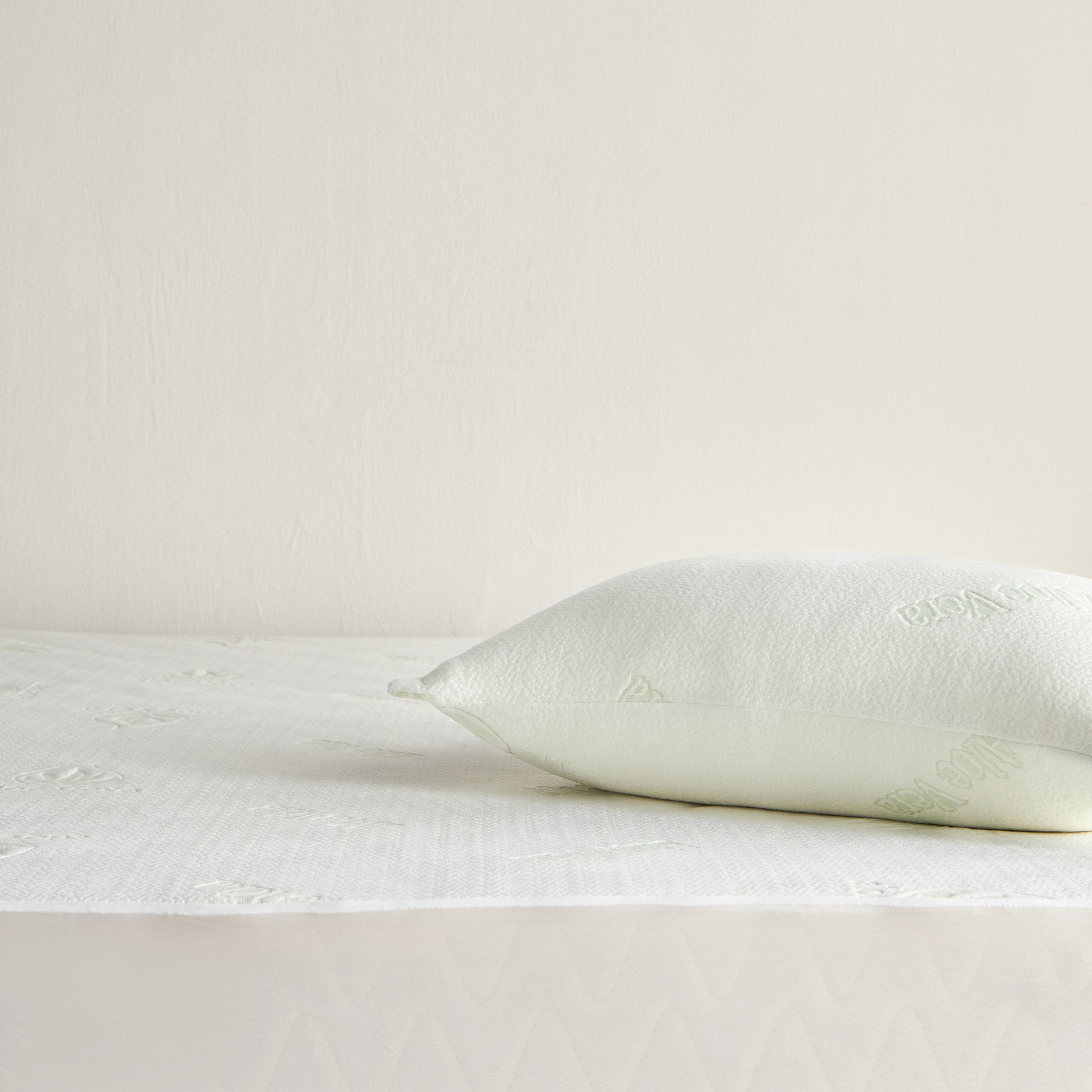 Healthguard Viscose Queen Mattress Protector - 160x200 cm-household-bedding-mattresstoppersandprotectors-mattressprotectors-image-4