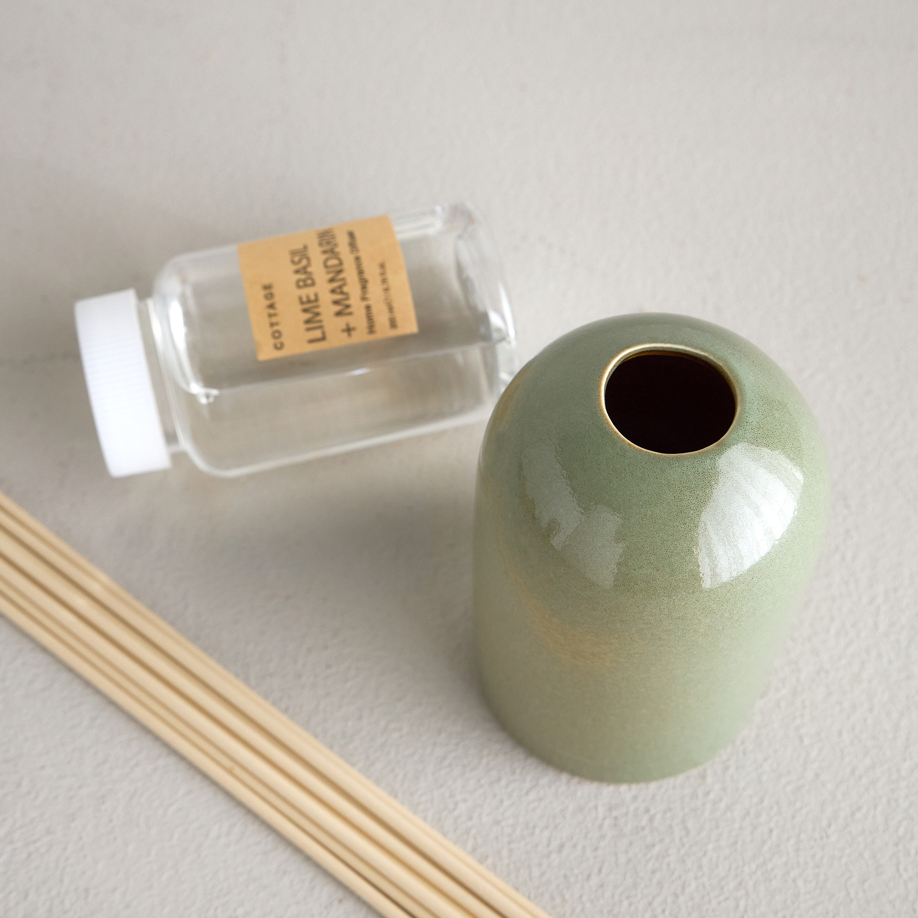 Cottage Lime Basil and Mandarin Reed Diffuser - 200 ml-household-homefragrance-reeddiffusers-image-3
