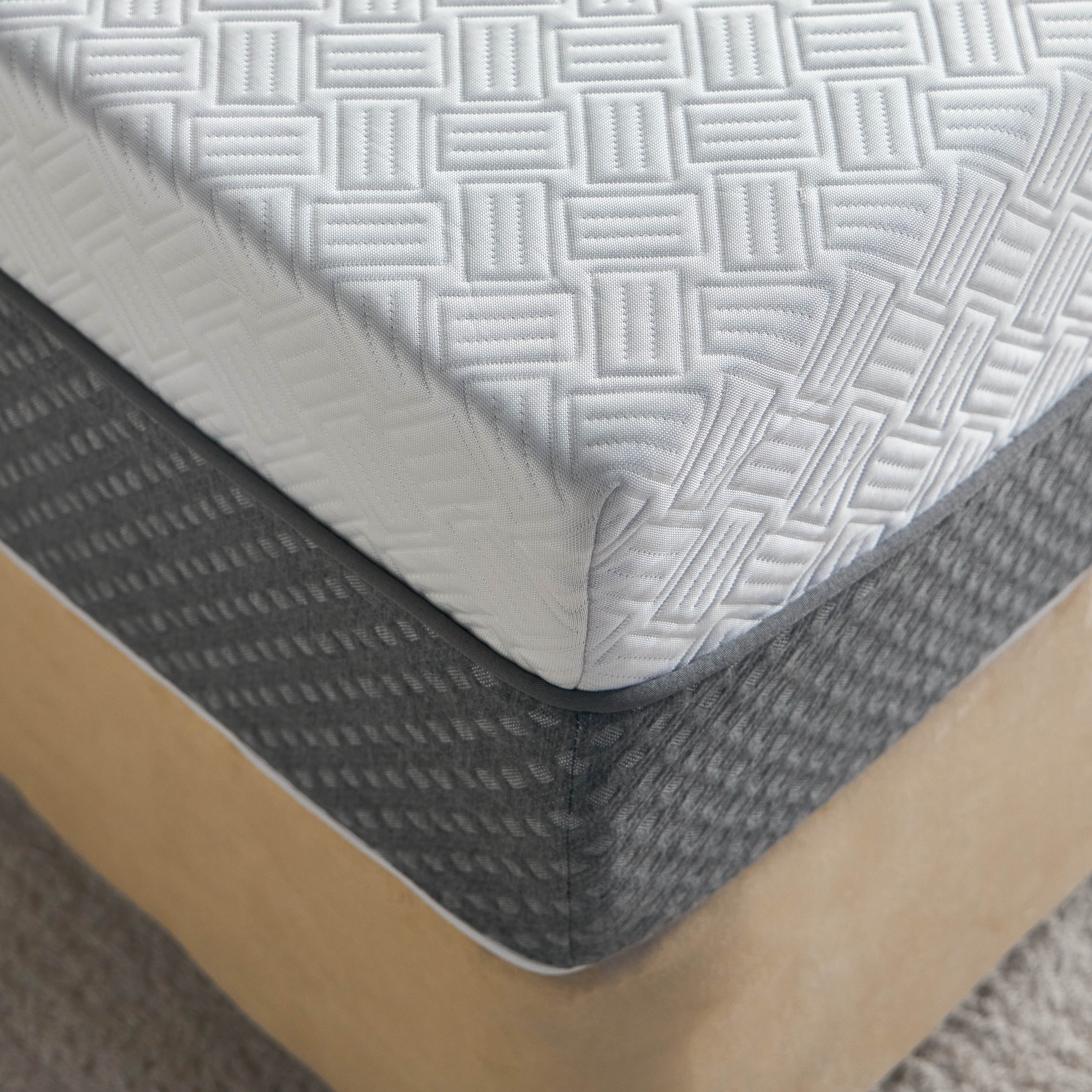 Plush Trisense Coil Foam King Mattress - 180x200 cm-furniture-mattresses-kingmattresses-image-1