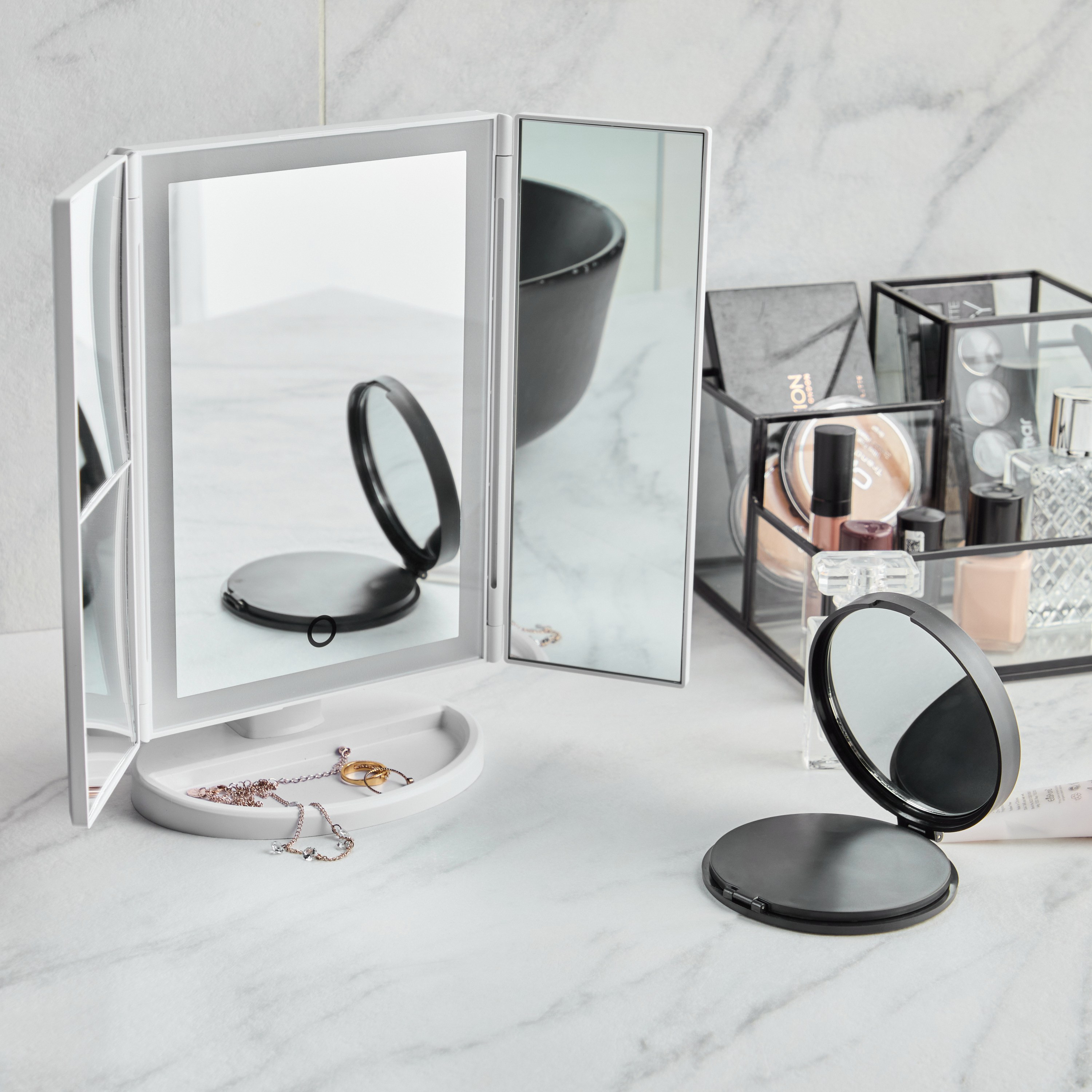 Nya Vanity Mirror-household-storage-cosmeticorganizing-makeupmirrors-image-4