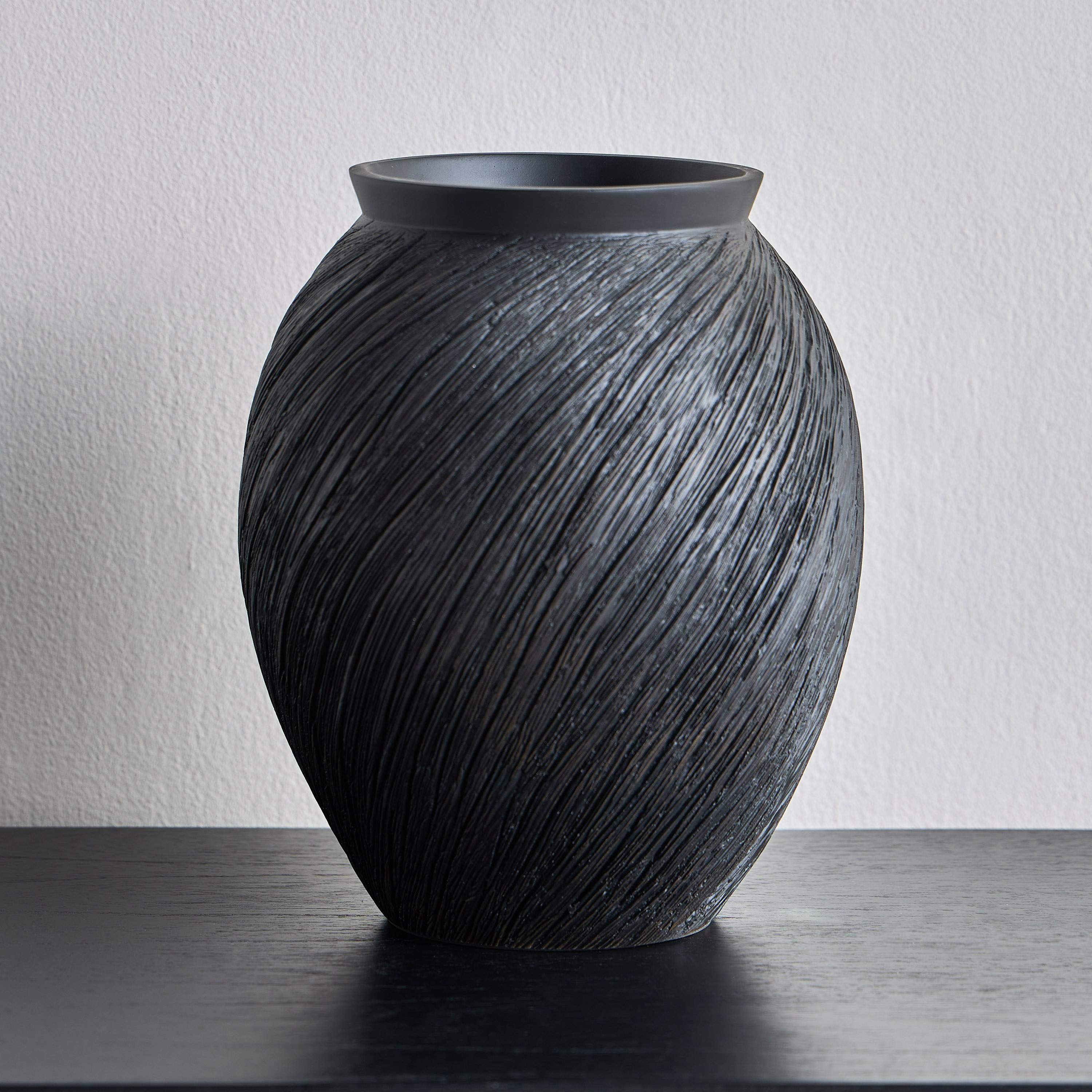 Heritage Swirl Resin Vase - 30 cm-household-decor-vasesandbowls-image-1