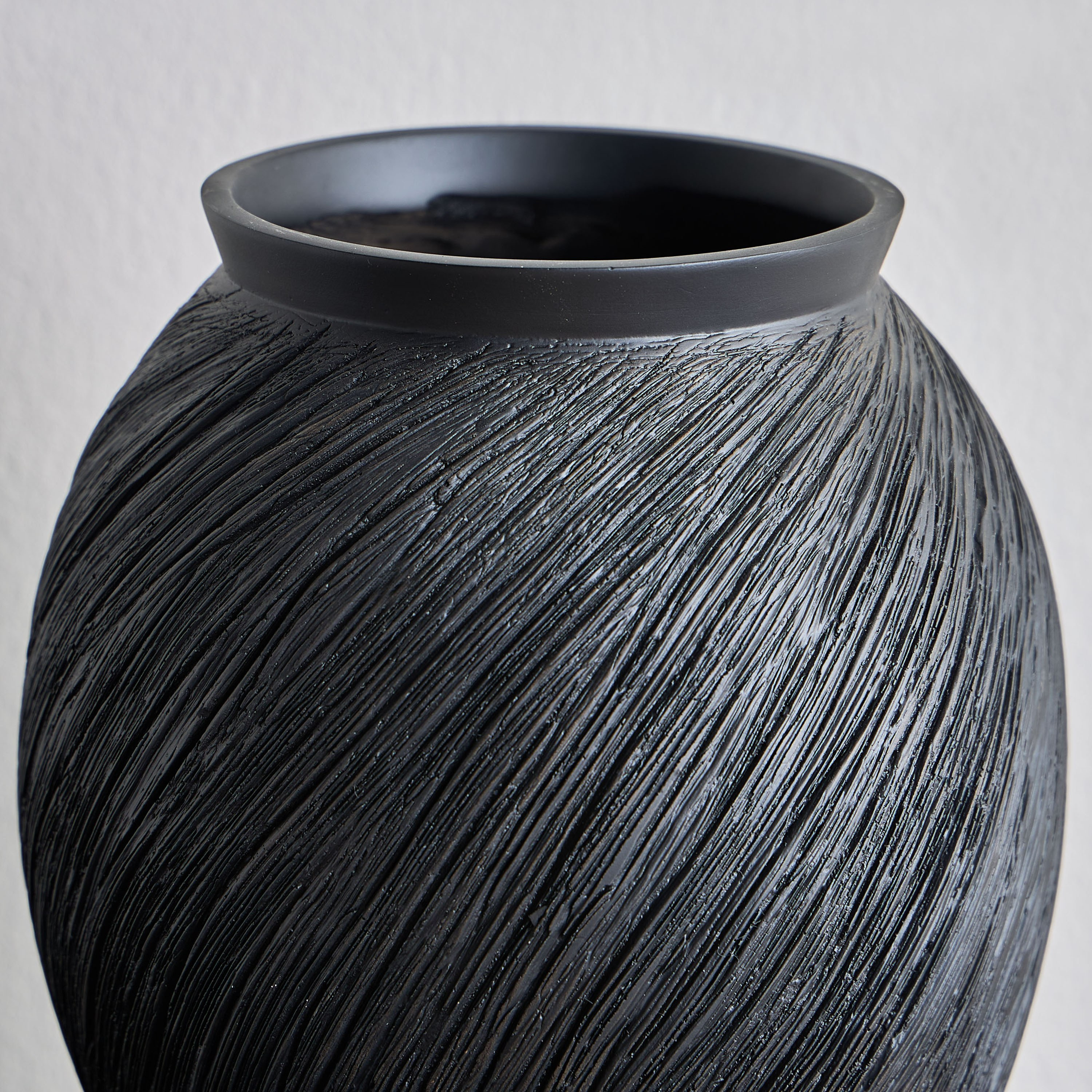 Heritage Swirl Resin Vase - 30 cm-household-decor-vasesandbowls-image-2