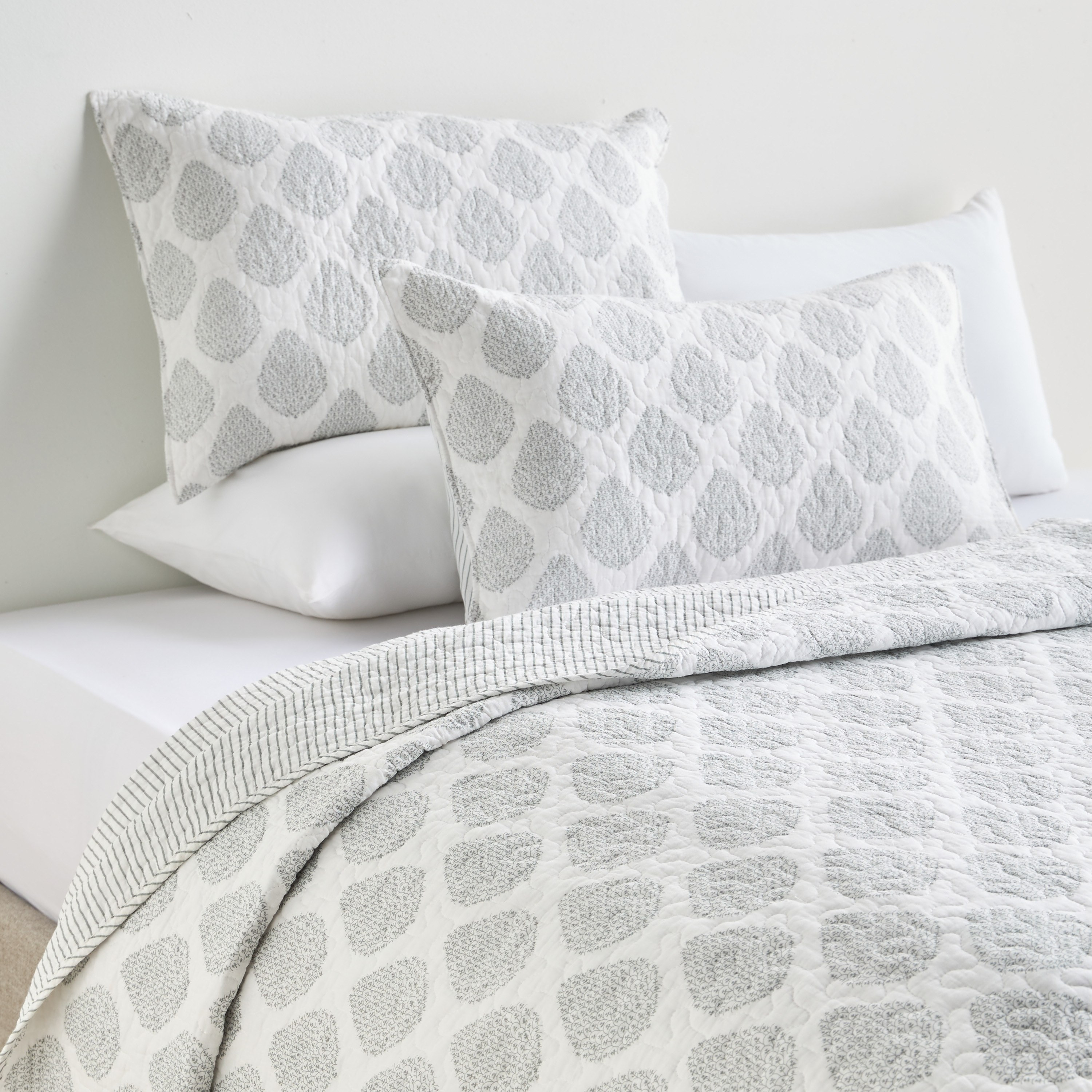 Portia Cotton 3-Piece King Bedspread Set - 240x260 cm-household-bedding-comfortersandbedspreads-bedspreads-image-1