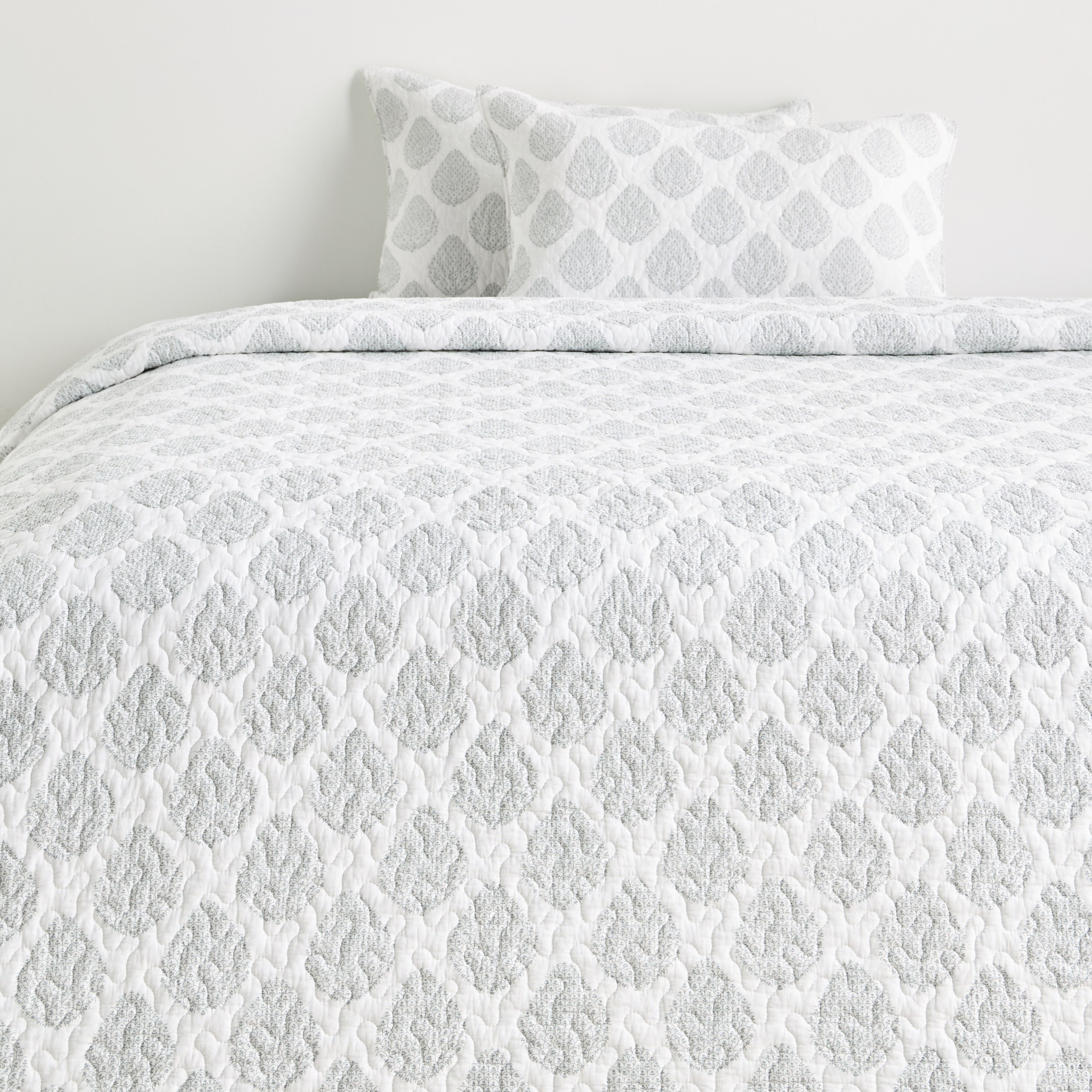 Portia Cotton 3-Piece King Bedspread Set - 240x260 cm-household-bedding-comfortersandbedspreads-bedspreads-image-2