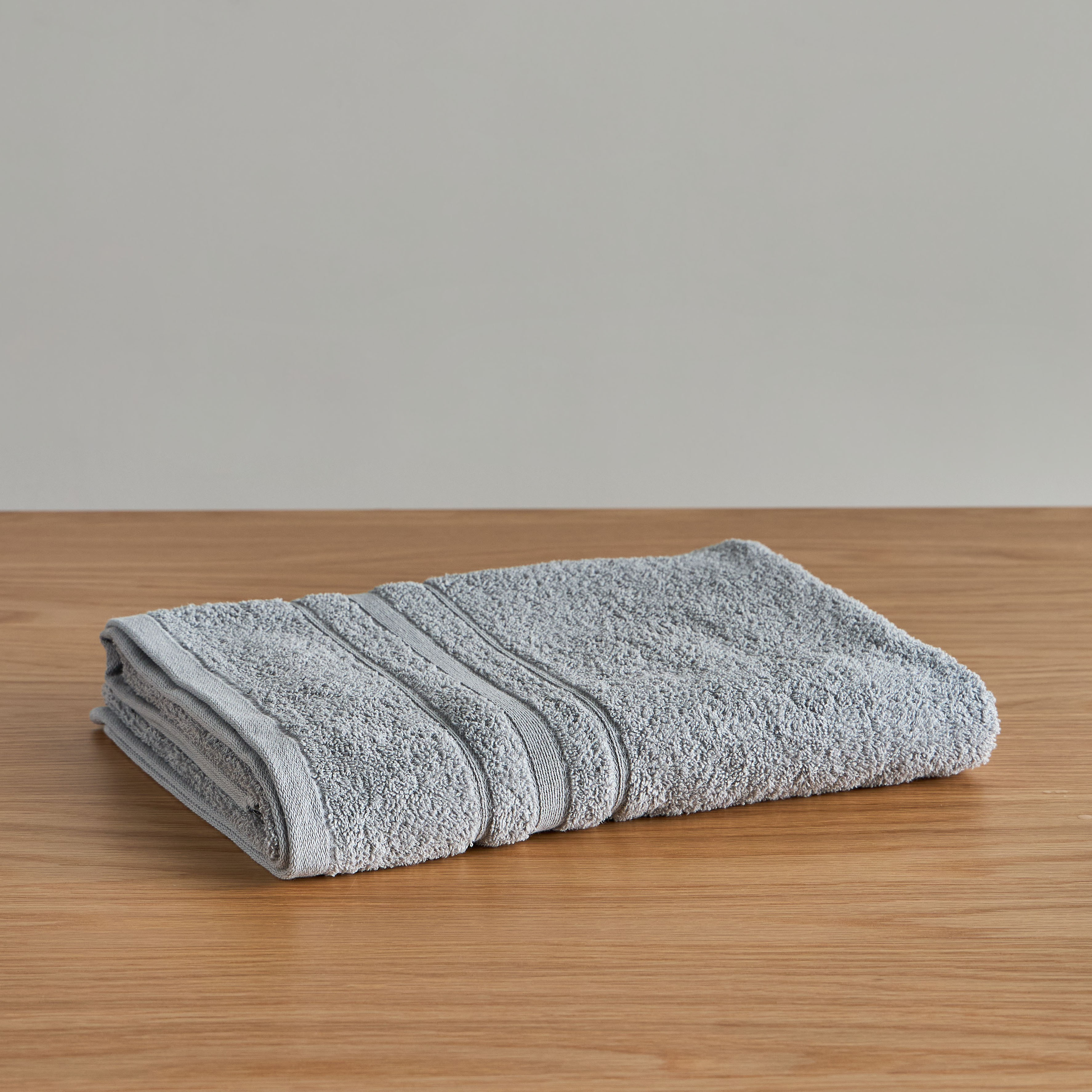 منشفة حمام قطن مايكرو بِوزن 380 جرام - رييس - 76x137 سم-household-bathandlaundry-bathlinen-towels-image-15