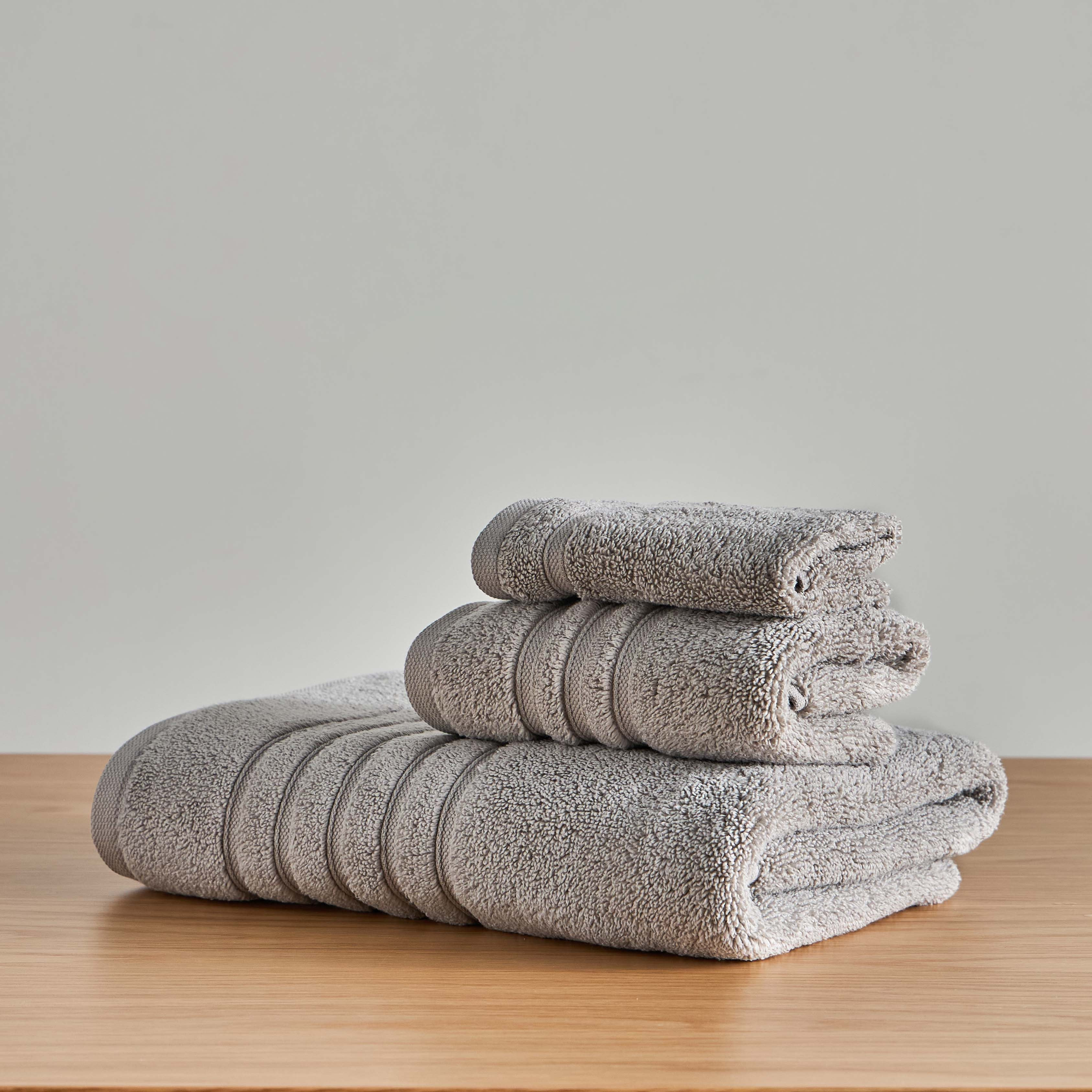 Expressence 560 GSM Microcotton Bath Towel - 76x142 cm-household-bathandlaundry-bathlinen-towels-image-5