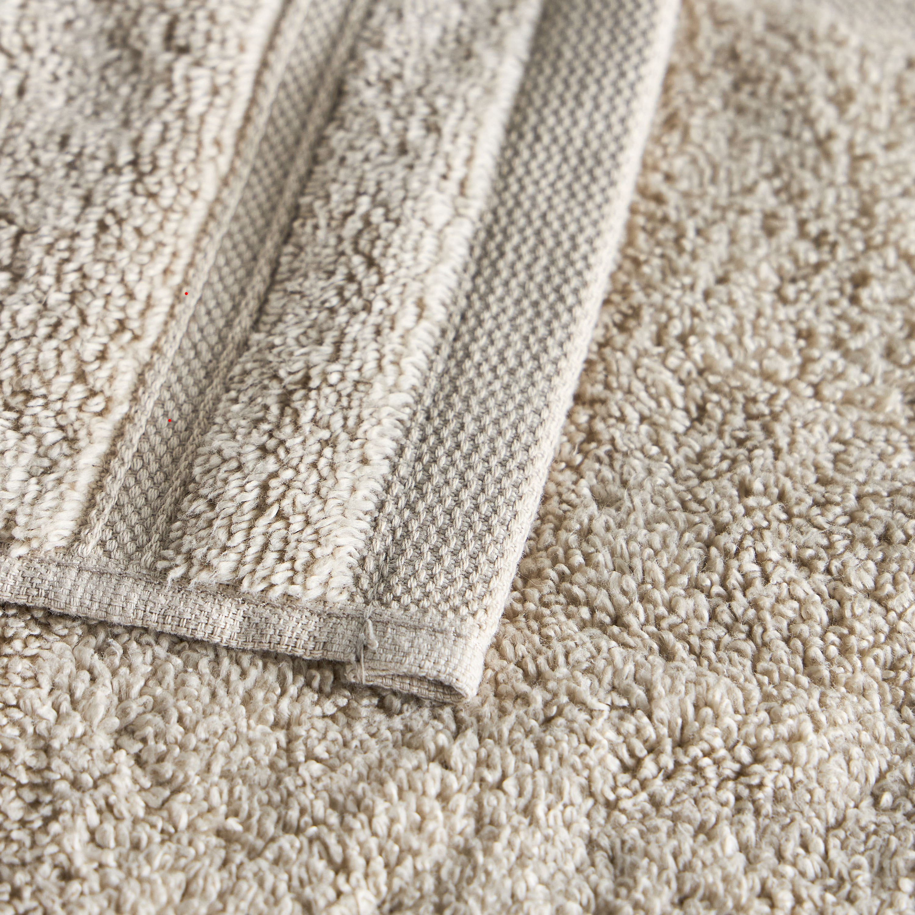 مجموعة مناشف صغيرة قطن 4 قطع بوزن 560 جرام - إكسبريسنس - 33x33 سم-household-bathandlaundry-bathlinen-towels-image-2