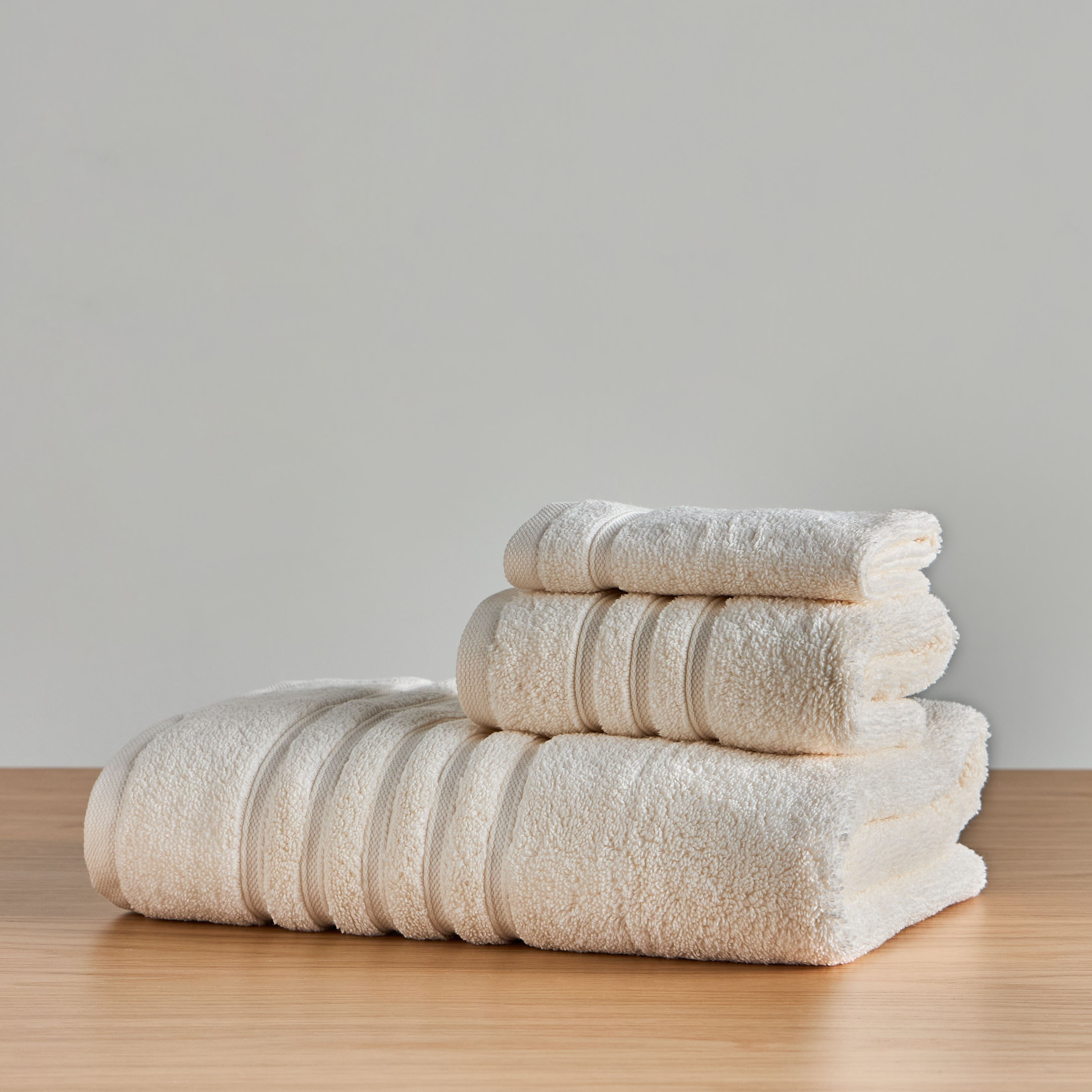 مجموعة مناشف صغيرة قطن 4 قطع بوزن 560 جرام - إكسبريسنس - 33x33 سم-household-bathandlaundry-bathlinen-towels-image-22