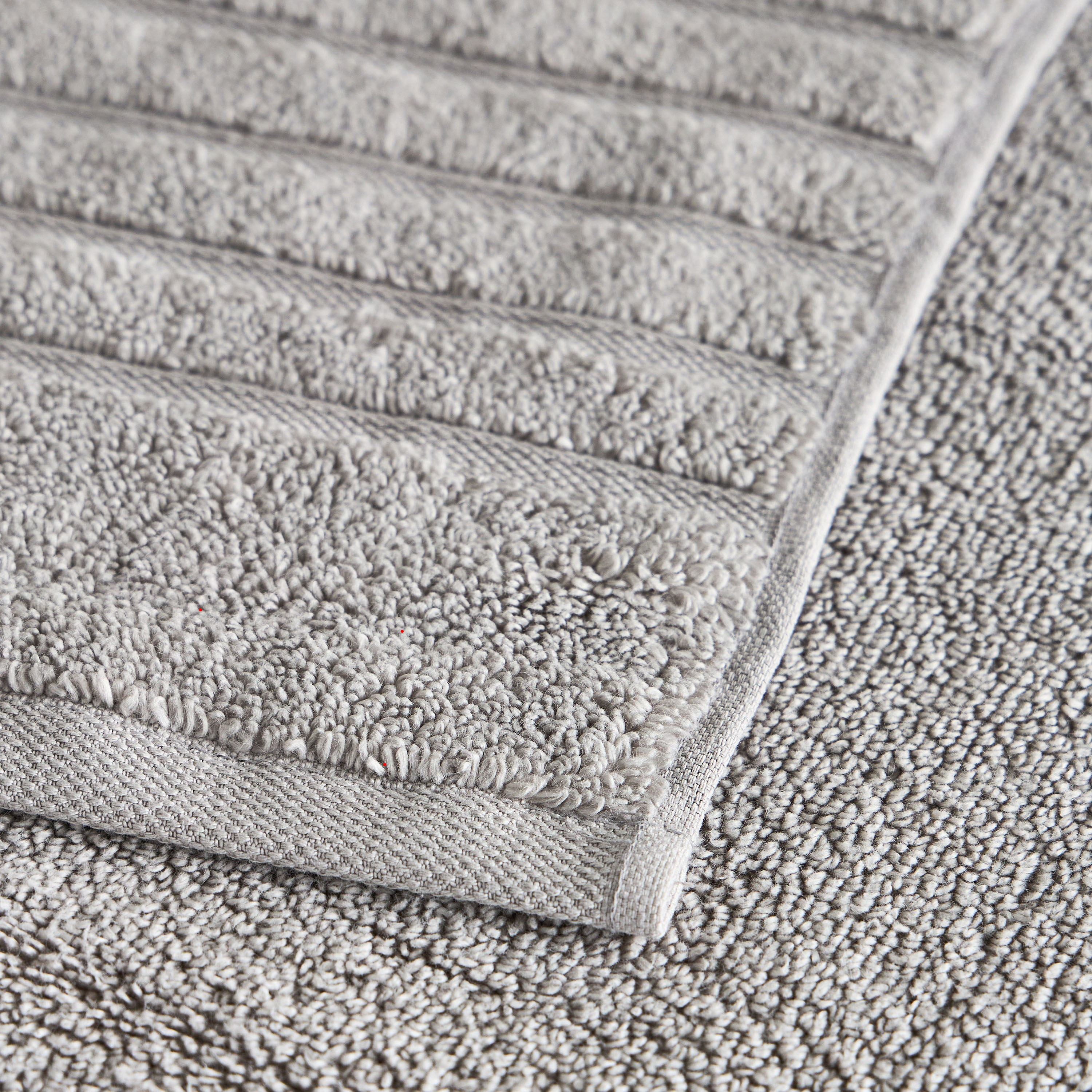 مجموعة مناشف يد قطن مايكرو قطعتين بوزن 560 جرام - إكسبريسنس - 41x76 سم-household-bathandlaundry-bathlinen-towels-image-14
