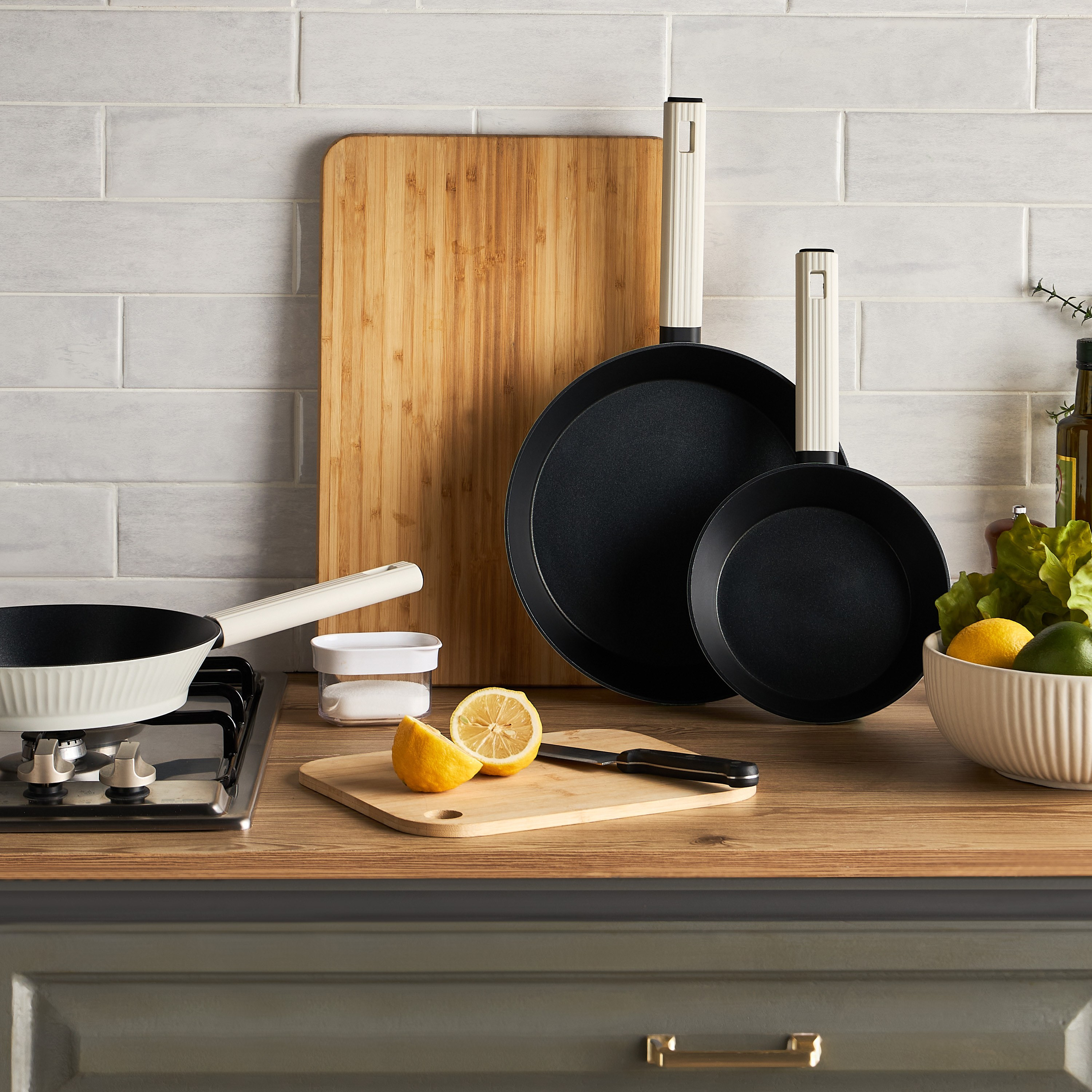 Fazzo Forged Aluminium Fry Pan - 28 cm-household-kitchen-cookware-potsandpans-image-4